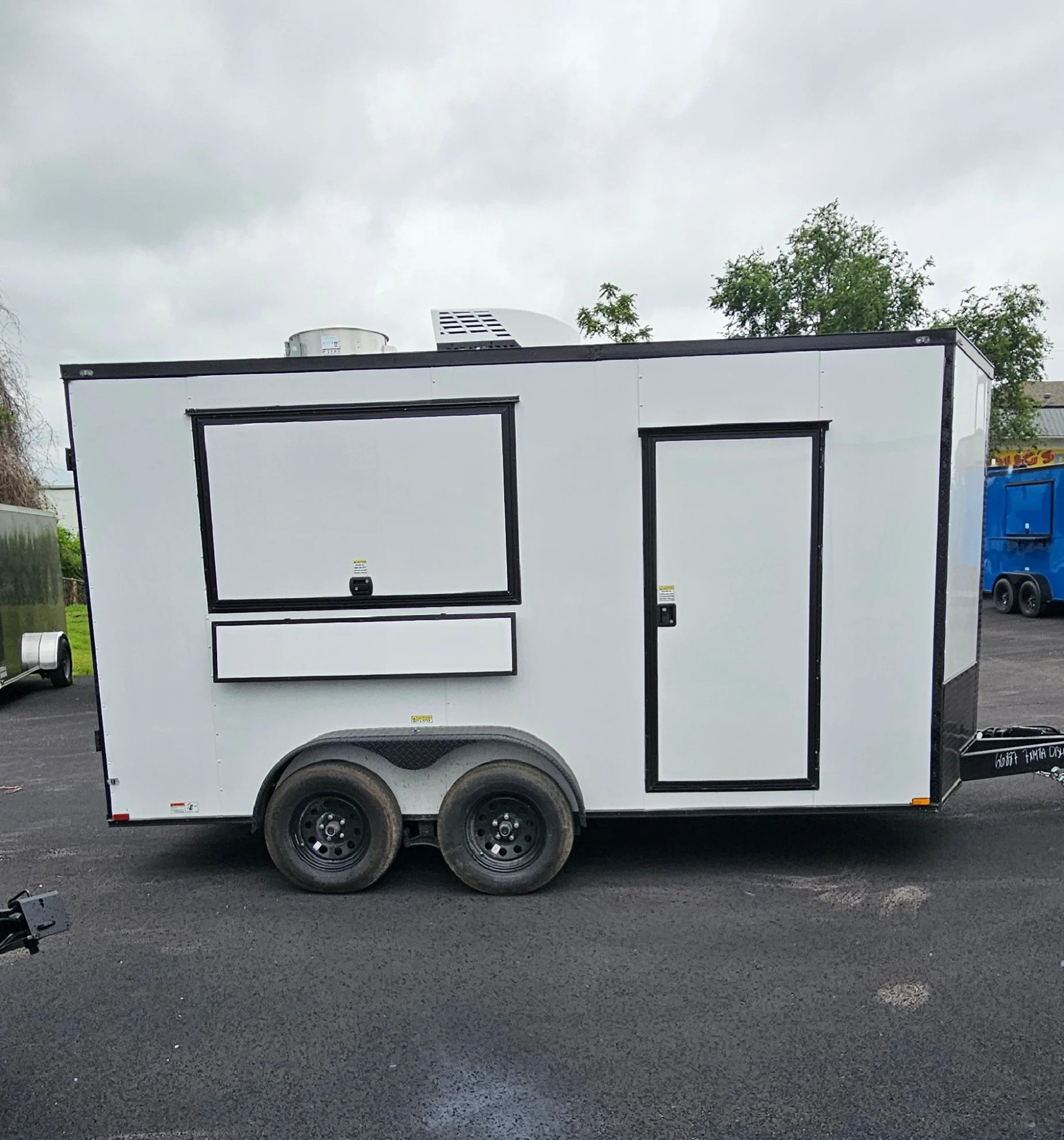Concession _Trailer_White_66887_6.JPG