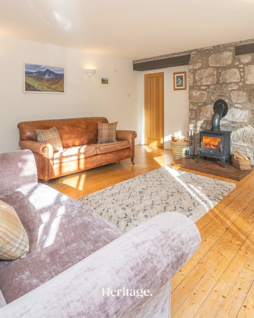 Looking to explore Royal Deeside? 🏞️

The Stables in Aboyne is the perfect base for your getaway:
🏡 Stylish countryside holiday home
🛏️ Sleeps 4 in two bedrooms &ndash; ideal for families or friends
🍽 Self -catering Kitchen with dining and relaxi