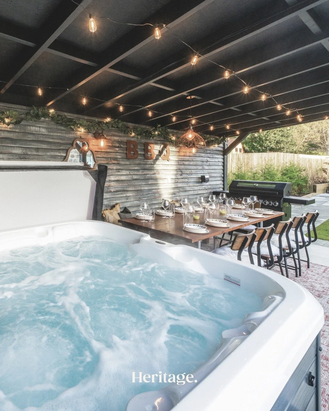Gather your favourite people and escape to Blythewood in Kemnay ✨

This stylish holiday home sleeps 10 and is perfect for group getaways. 

Relax in the private hot tub, unwind by the cosy logburner, and enjoy plenty of space for everyone. With pet-f