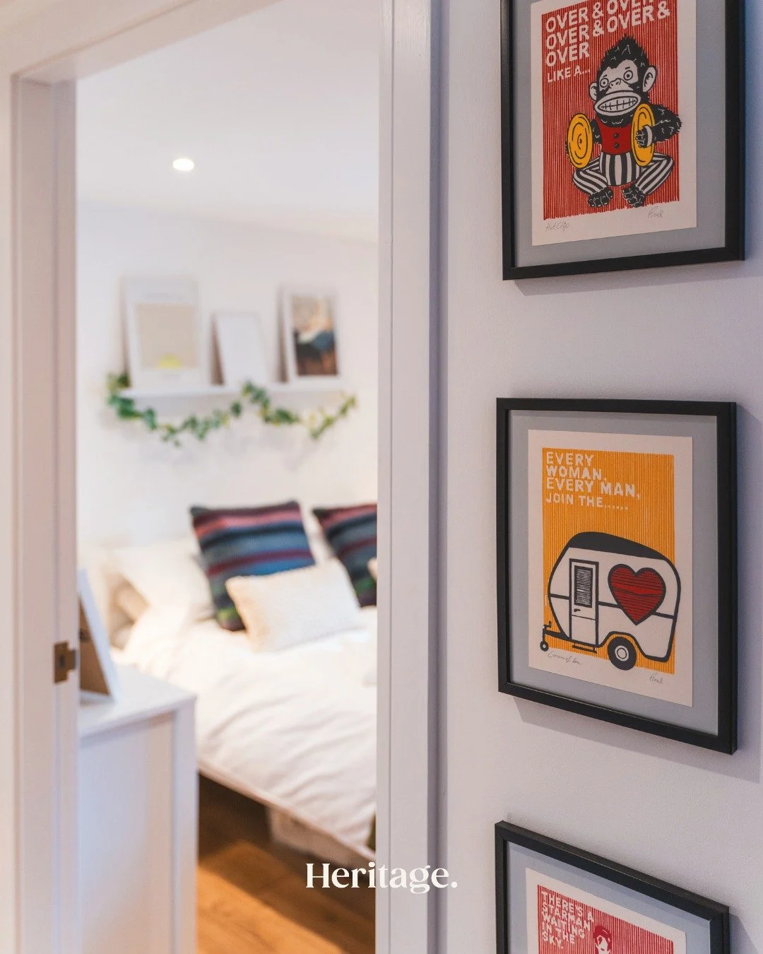 The Lookout, Lossiemouth is the perfect base for a stylish coastal escape &ndash; think stunning sea views, two dreamy bedrooms, and a sleek kitchen for slow brunches or pre-dinner drinks 🍹

Wander into town for amazing food, walk along the East Bea