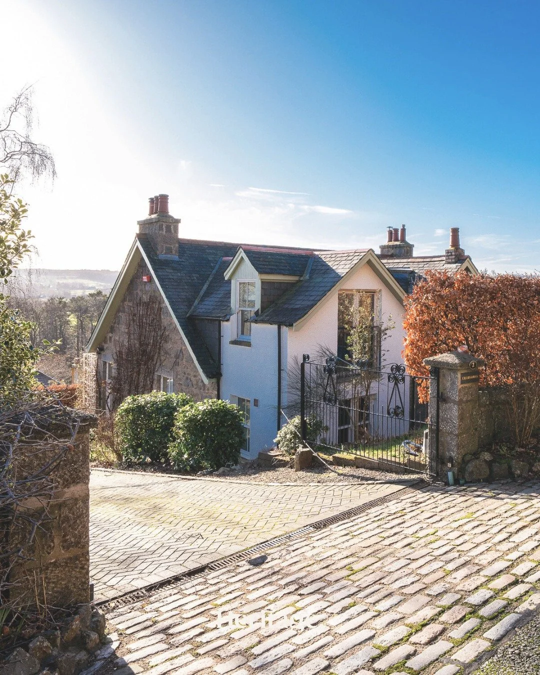 Bringing the dog? 🐾

Killiegowan is pet friendly, so no one gets left behind.

With scenic walks along the Deeside Way accessible from the doorstep, local parks, and Aberdeen's beautiful beaches just a short drive from the property,  it&rsquo;s the 