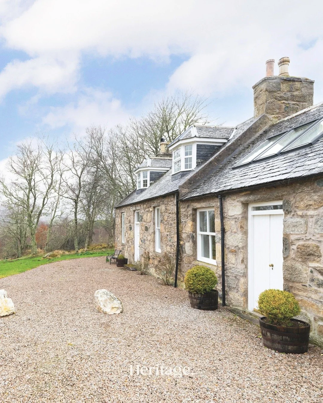 Westerpark Cottage is back open for Spring 🌿

Our cosy countryside retreat, Westerpark Cottage, is ready to welcome springtime guests - just in time for enjoying those longer days and lighter evenings.

Why you'll love Westerpark:
🤎 Sleeps 6 guests