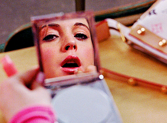Tumblr_l_574351578772828.gif