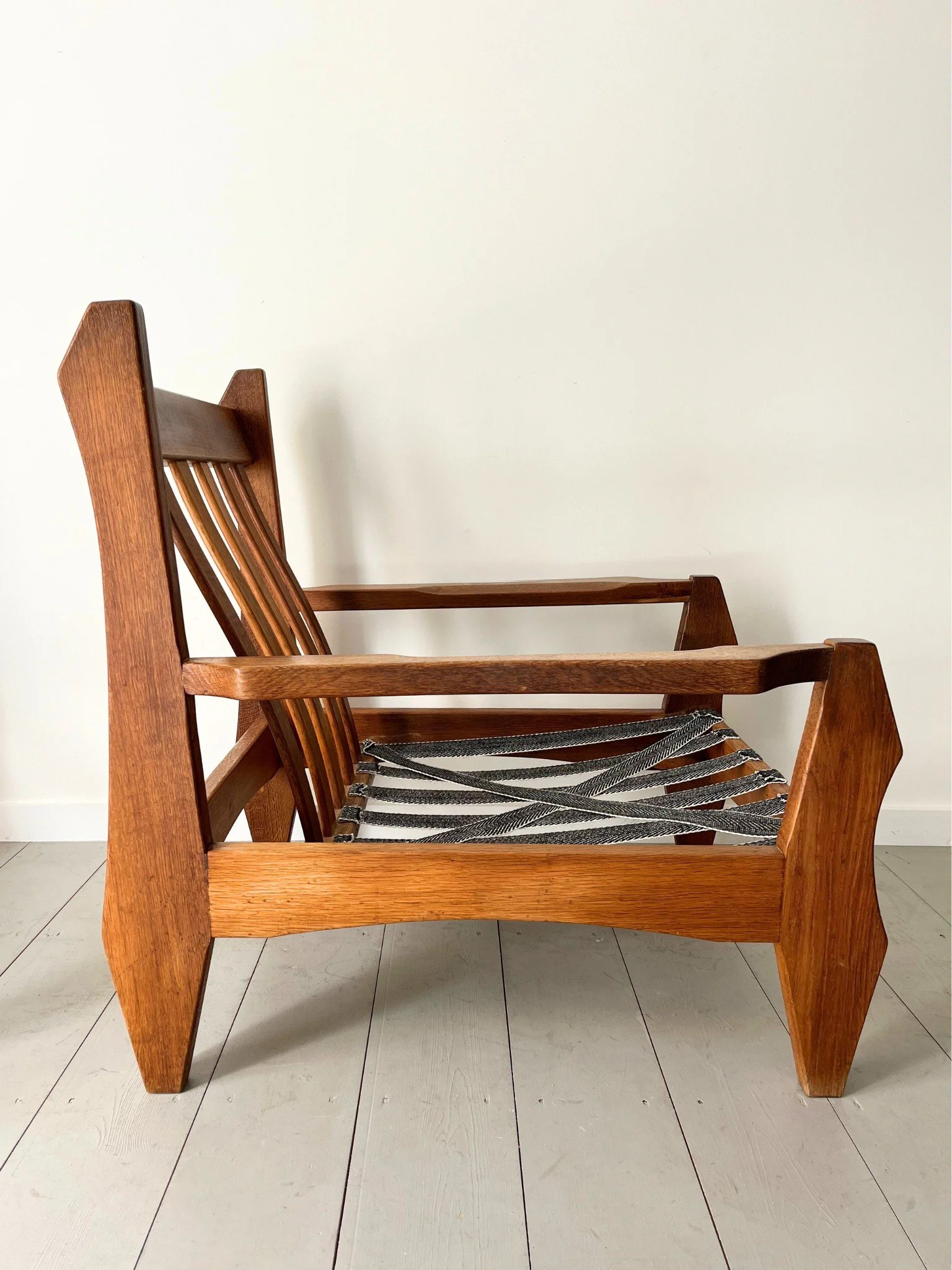 Votre Maison style Brutalist design lounge chairs - Bureau Bruton
