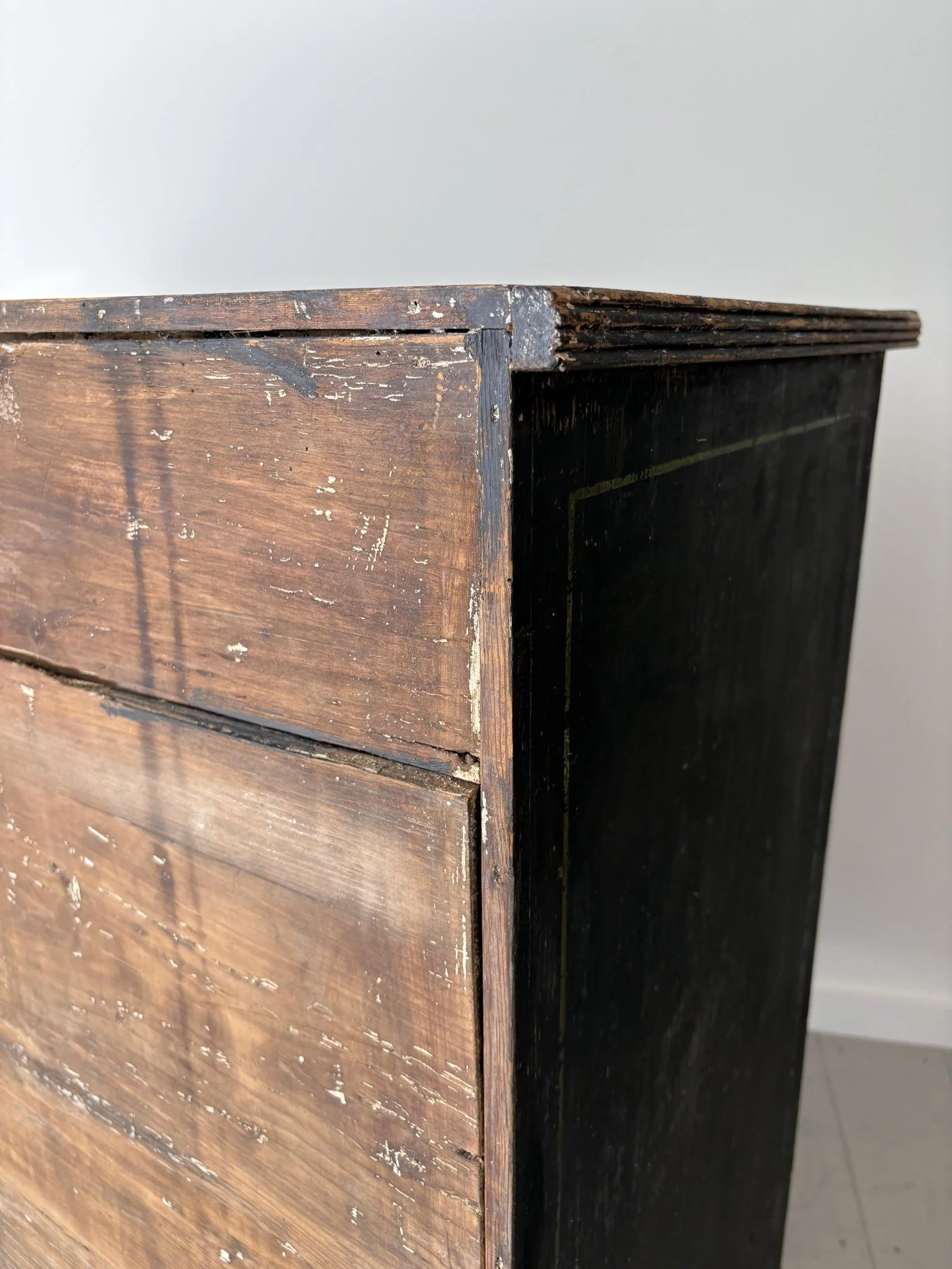 Geometric Chest of Drawers
