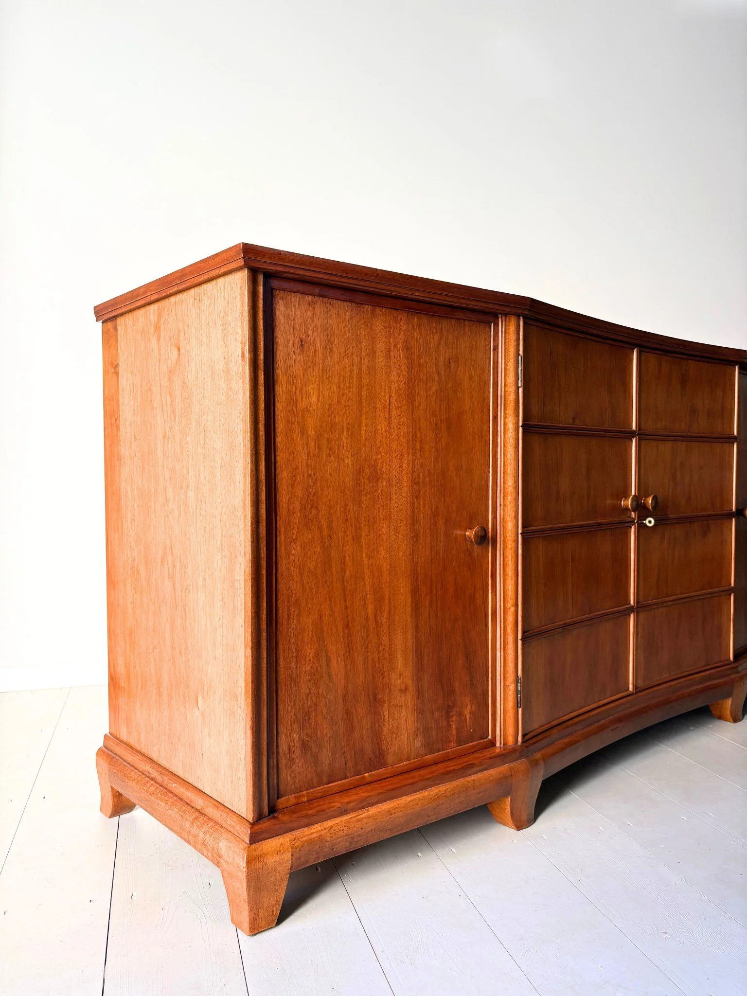 Vintage Breakfront Italian Walnut Credenza Buffet Unit - Bureau Bruton