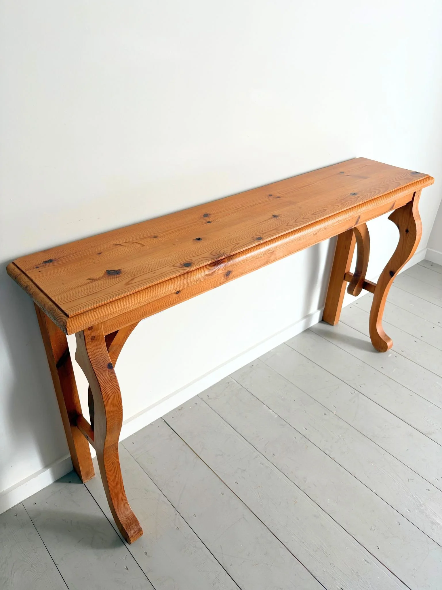 Pine Console (2).jpg