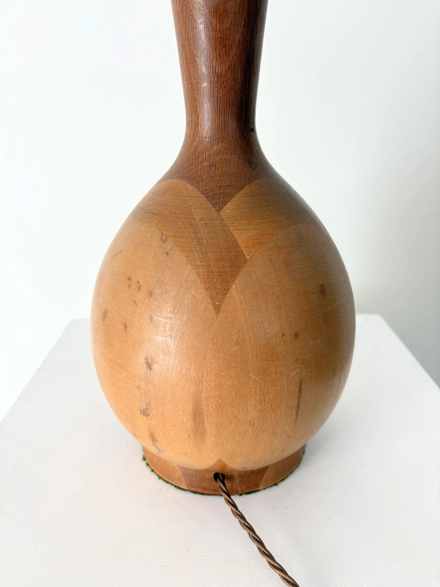 Mid C Inlaid Lamp (4).jpg