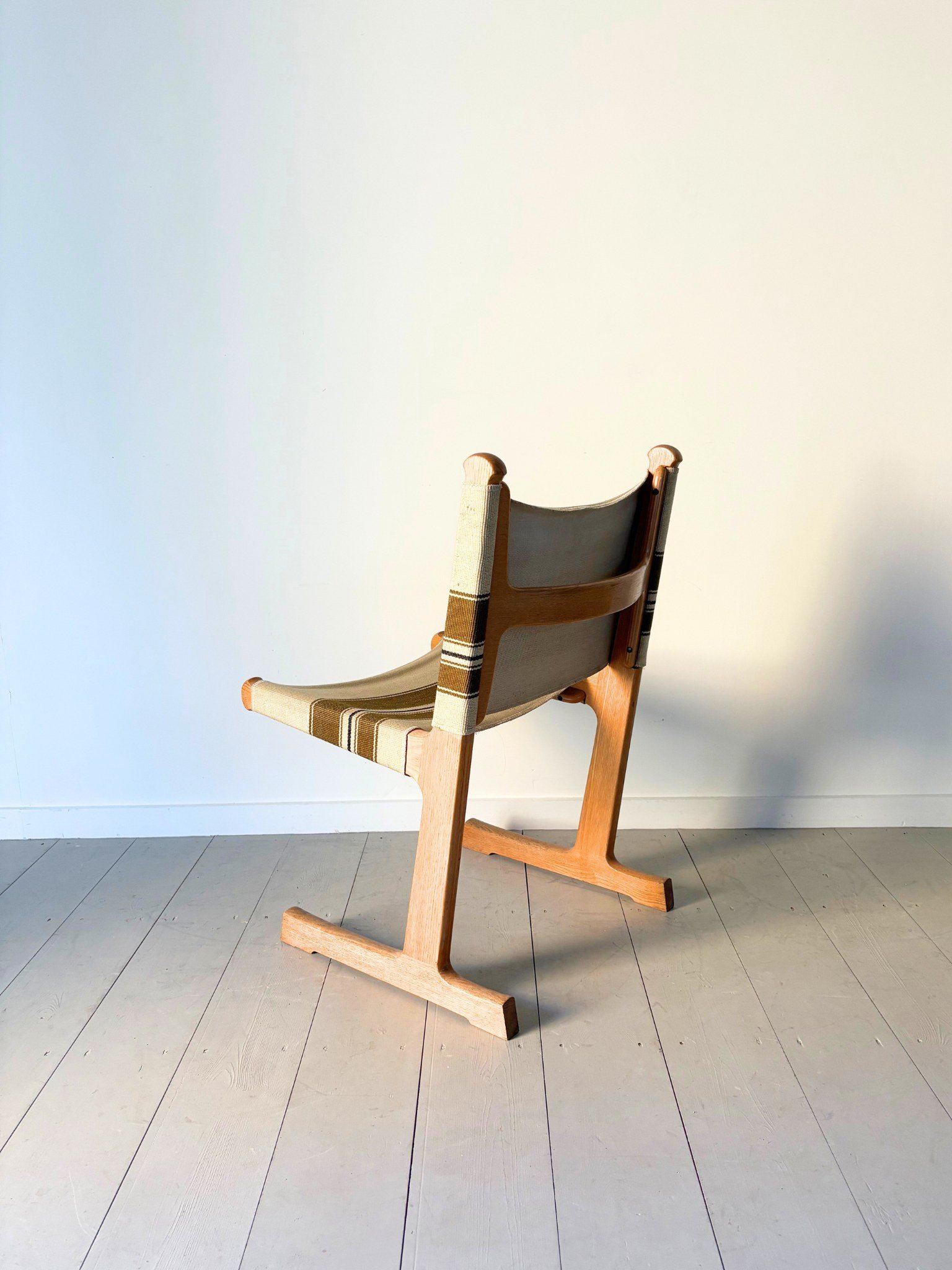 Cantilevered Dining Chair With Sling Seat by Ditte & Adrian Heath - Bureau Bruton