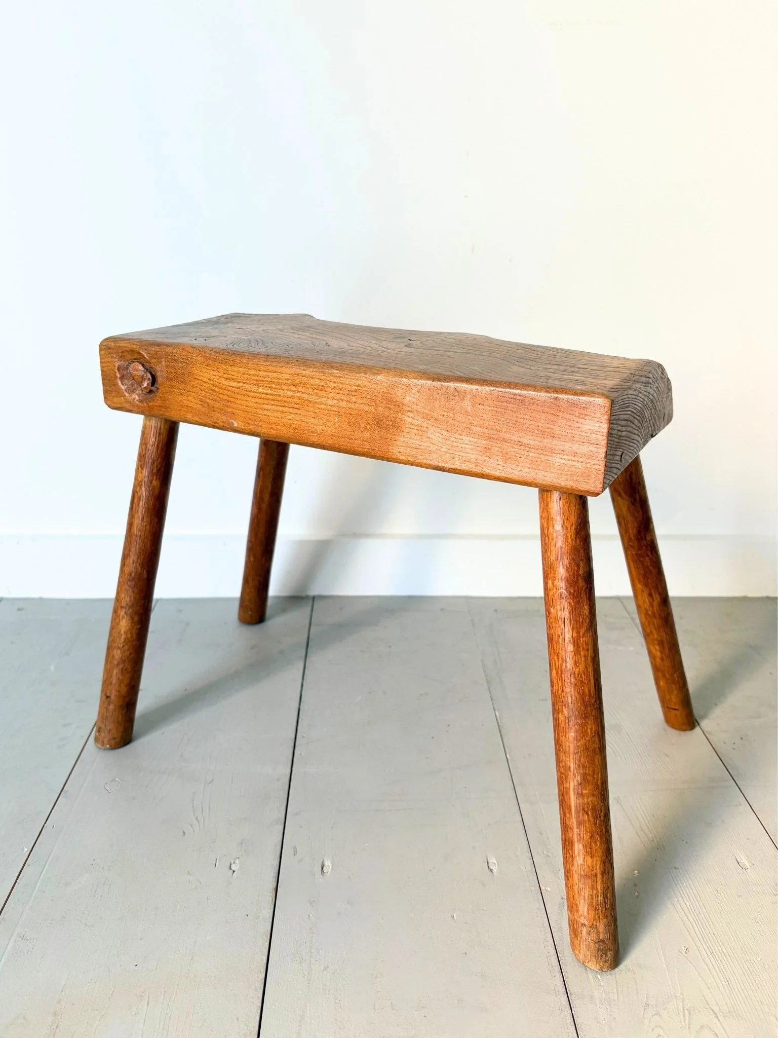 Acornman stool 6.jpg