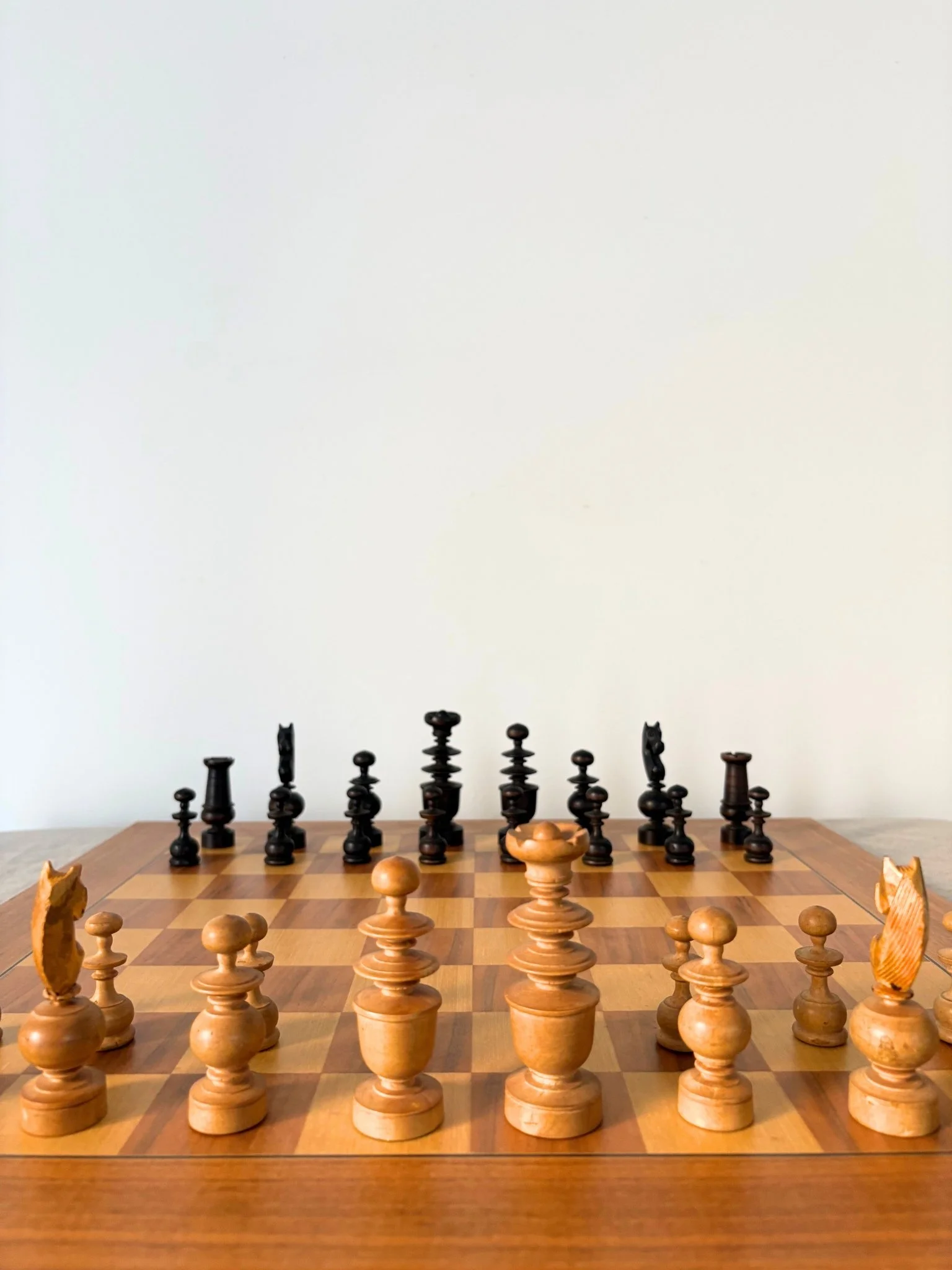 Vintage Solid Wood Hand Turned Chess Set In A Staunton Style - Bureau Bruton