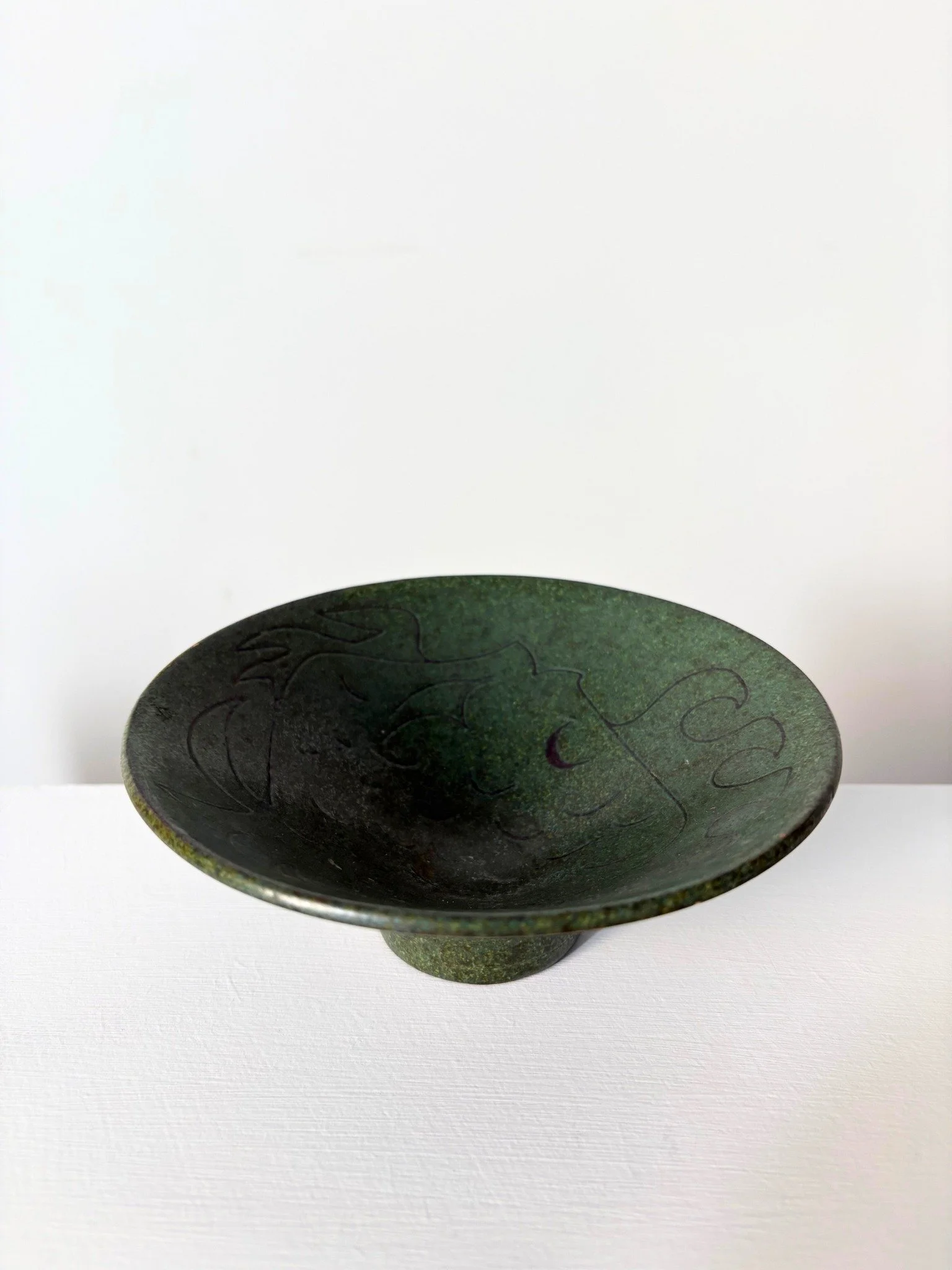 Green Studio Pottery Bowl by French Ceramicist Robert Meynard - Bureau Bruton