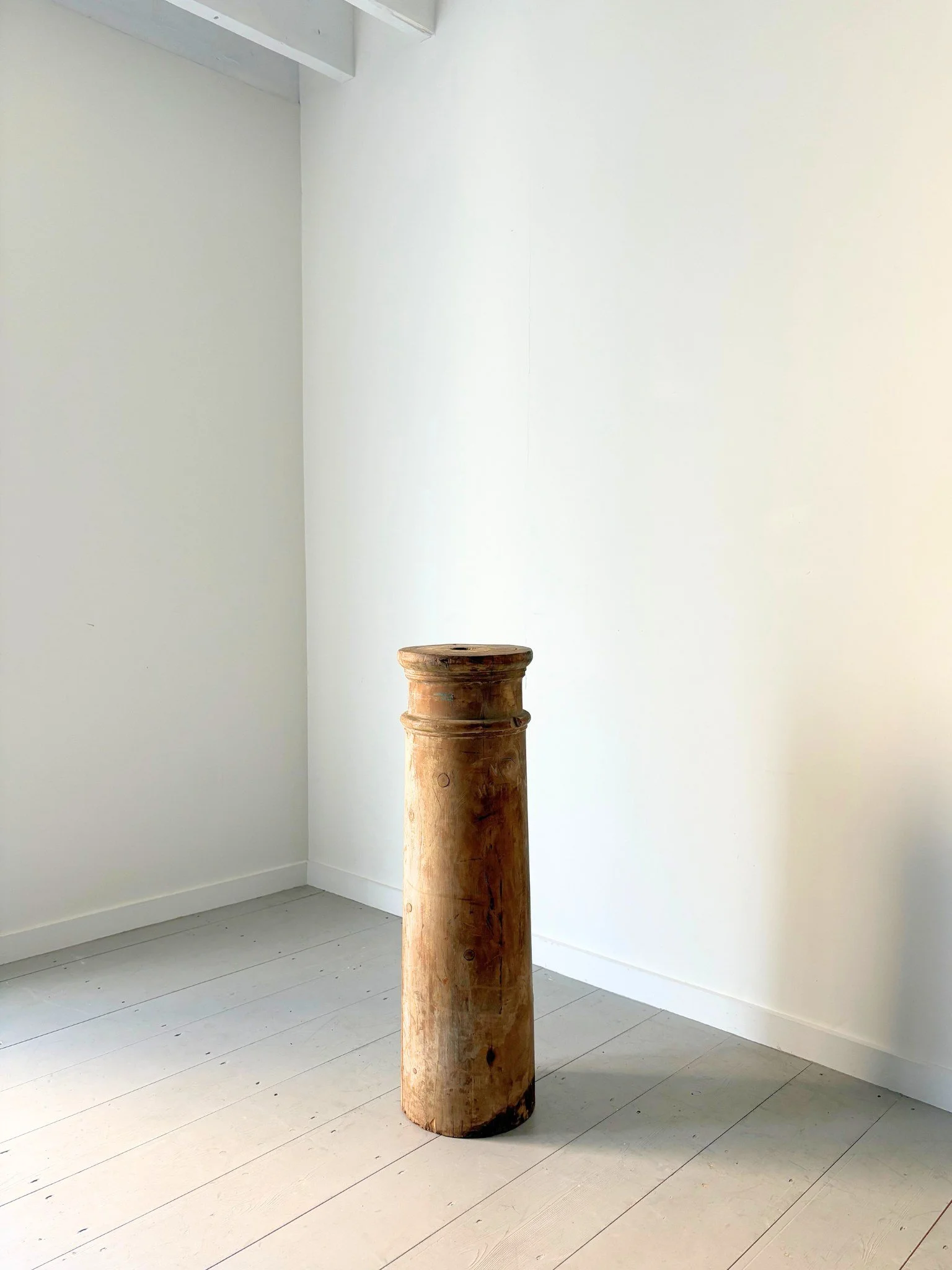 Antique Wooden Plinth Column - Bureau Bruton