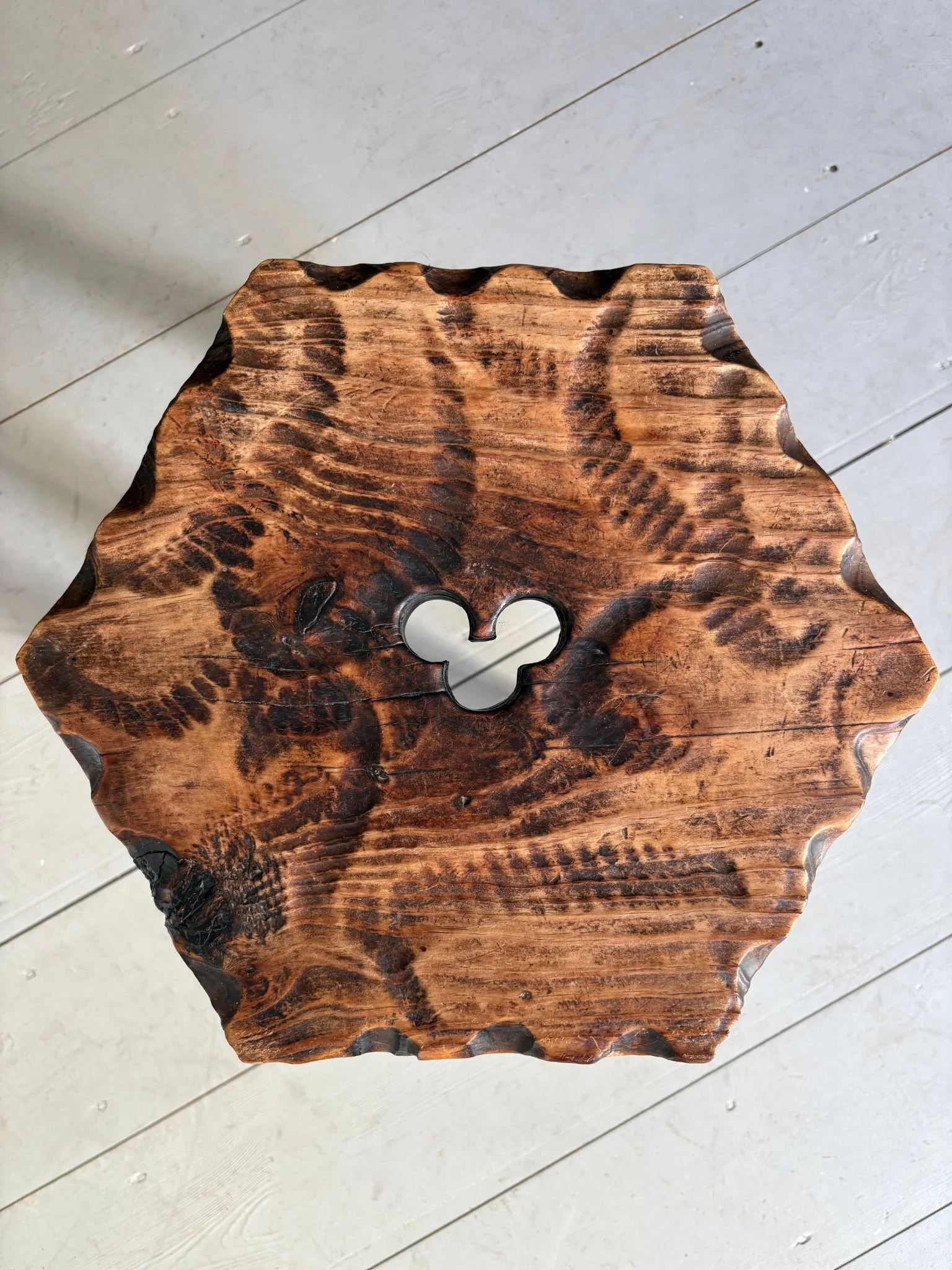 Gouged Colonial Stool (4).jpg