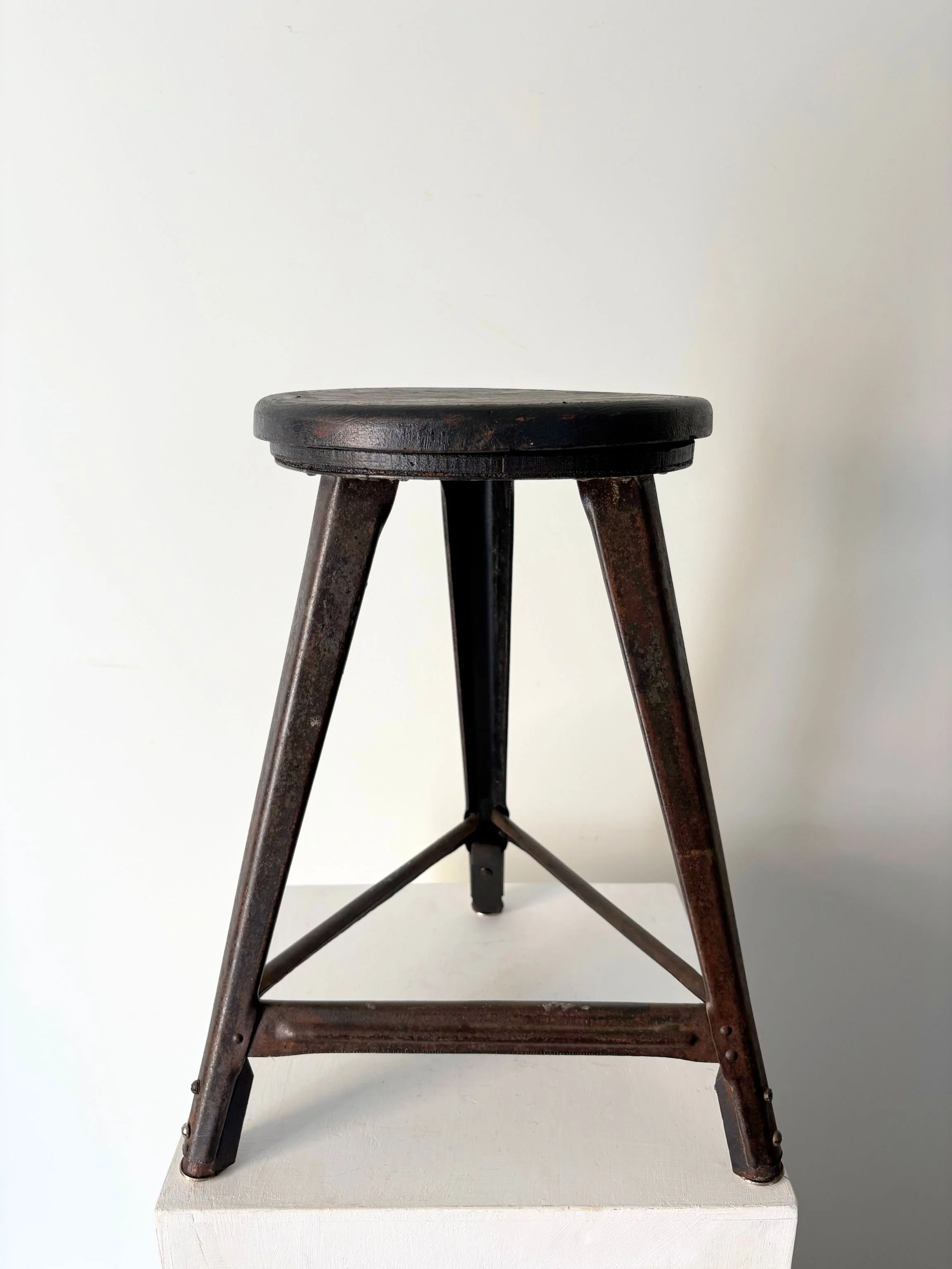 Machinist Stool (6).jpg