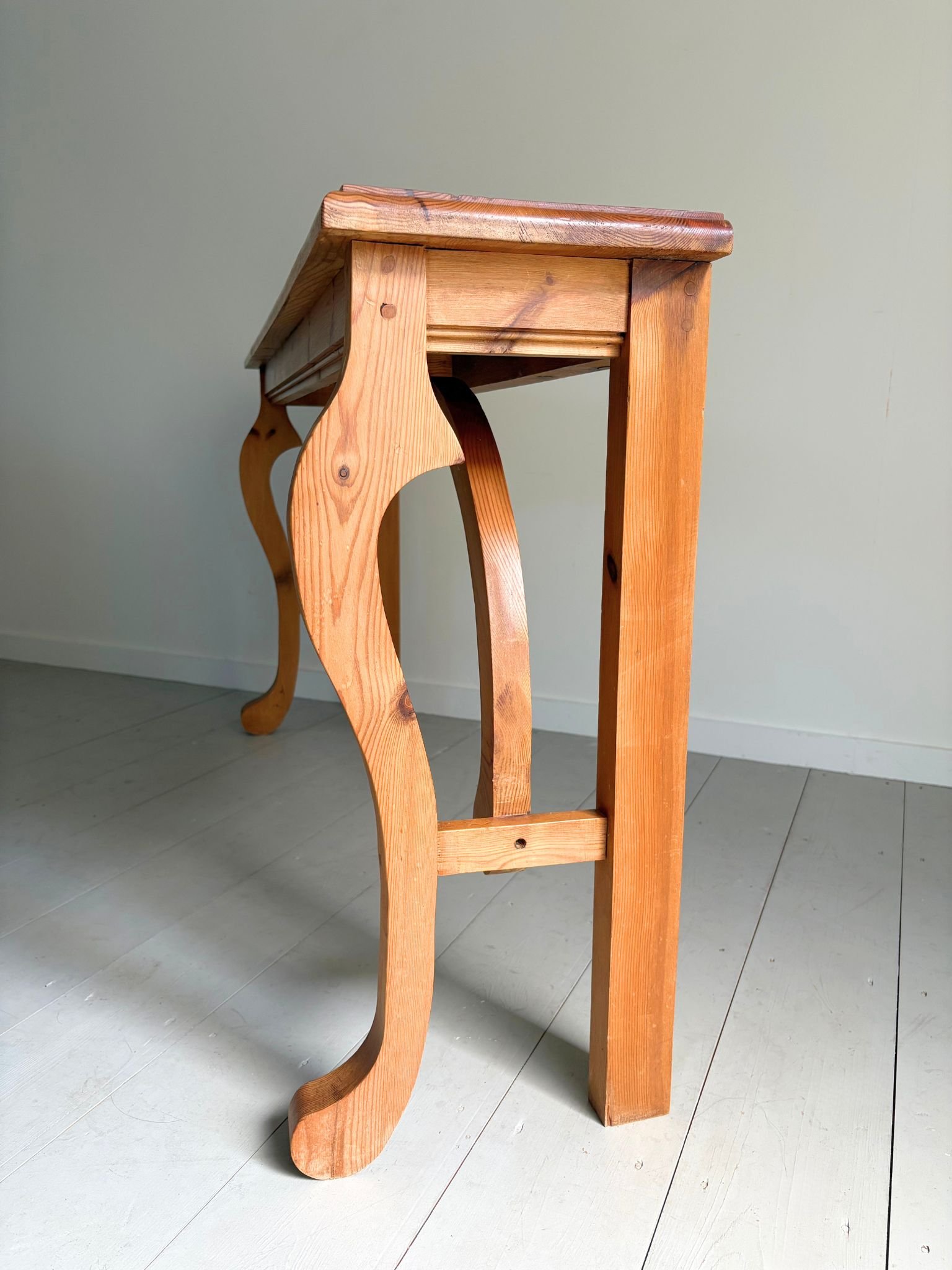 Pine Console_ (1).jpg