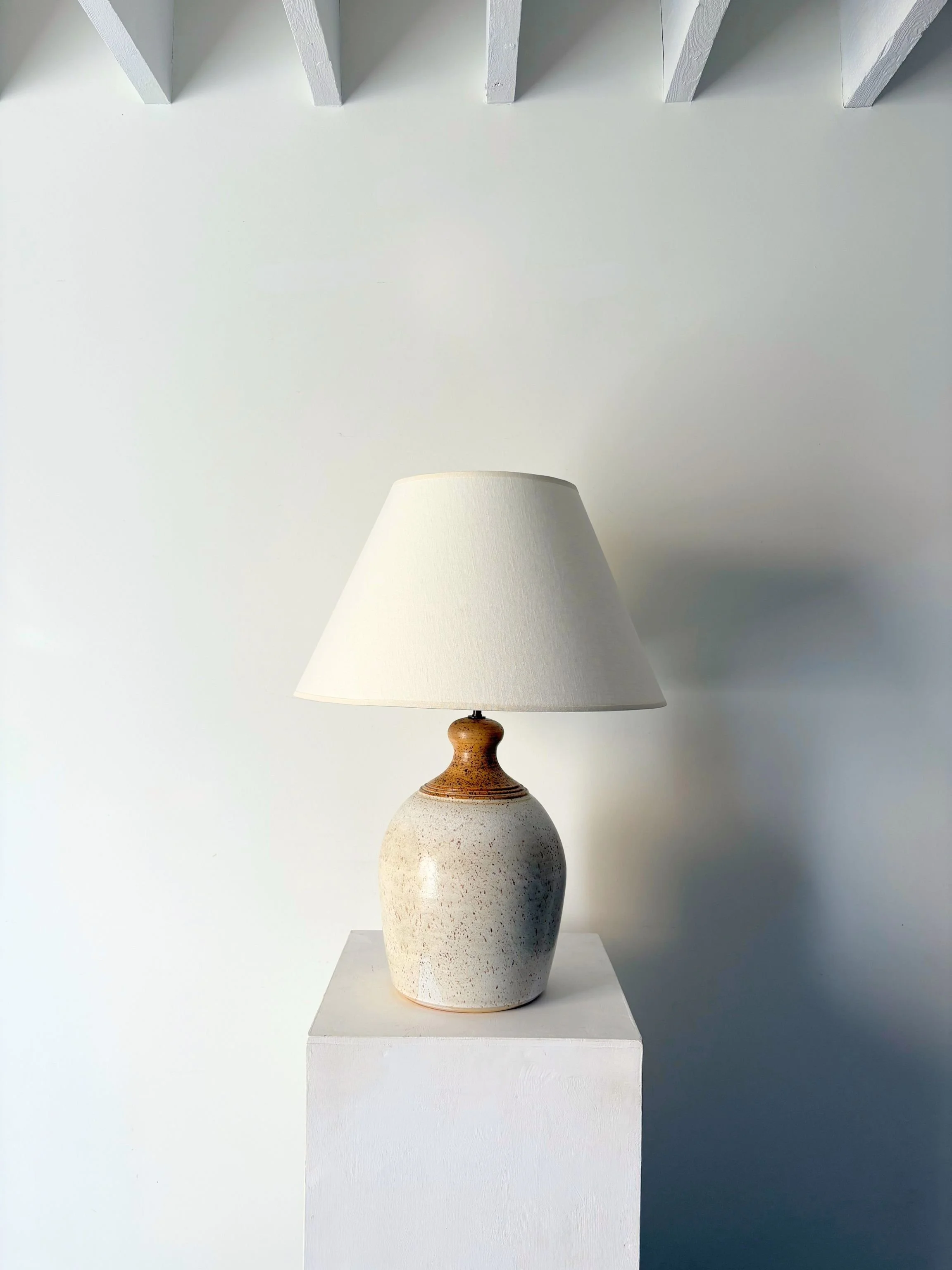A large stoneware table lamp with a two tone earthy toned glaze, dating from the late 20th Century - Bureau Bruton Antiques and Vintage Shop