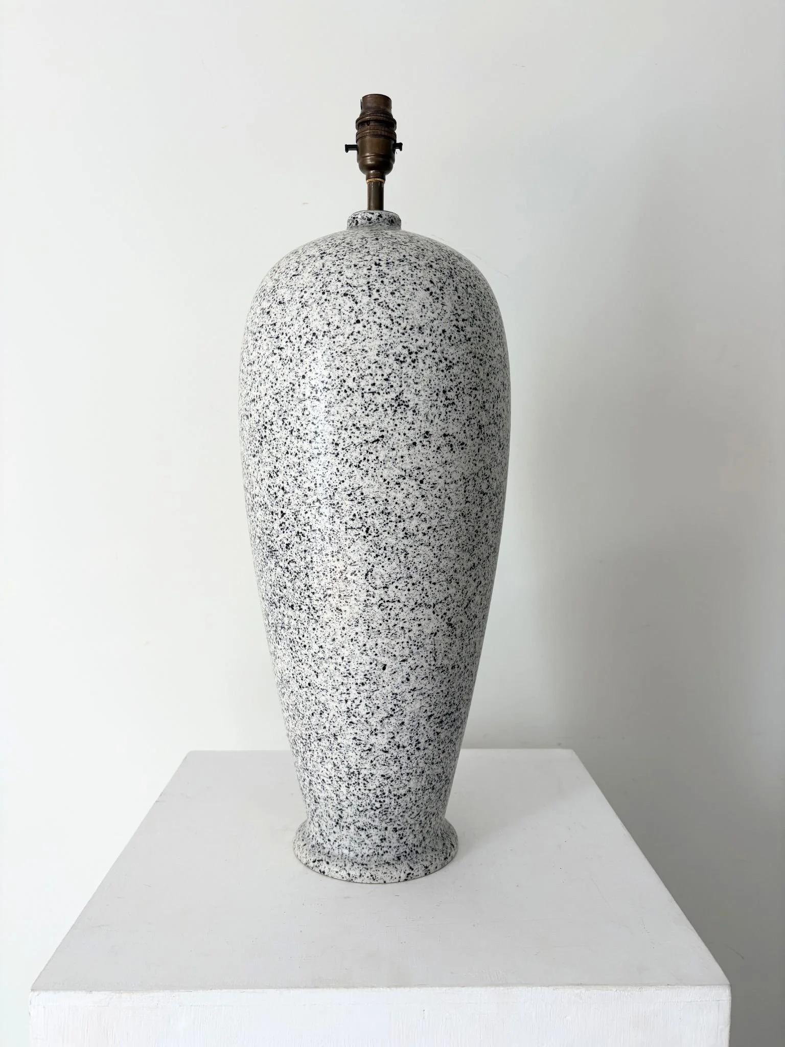 Tall Slim Italian Lamp (10).jpg