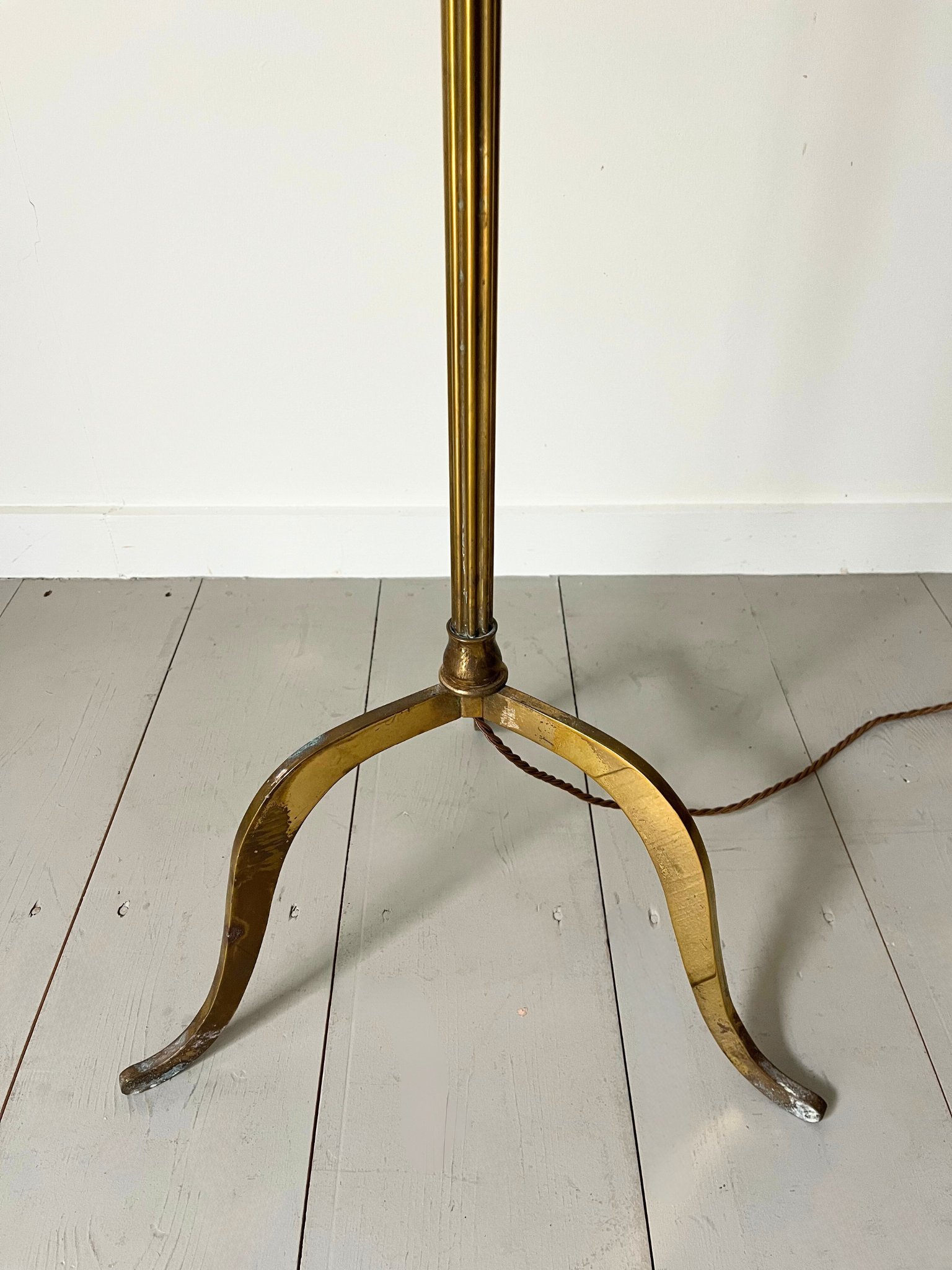 Reeded Brass Floor Lamp July 25 (5).jpg
