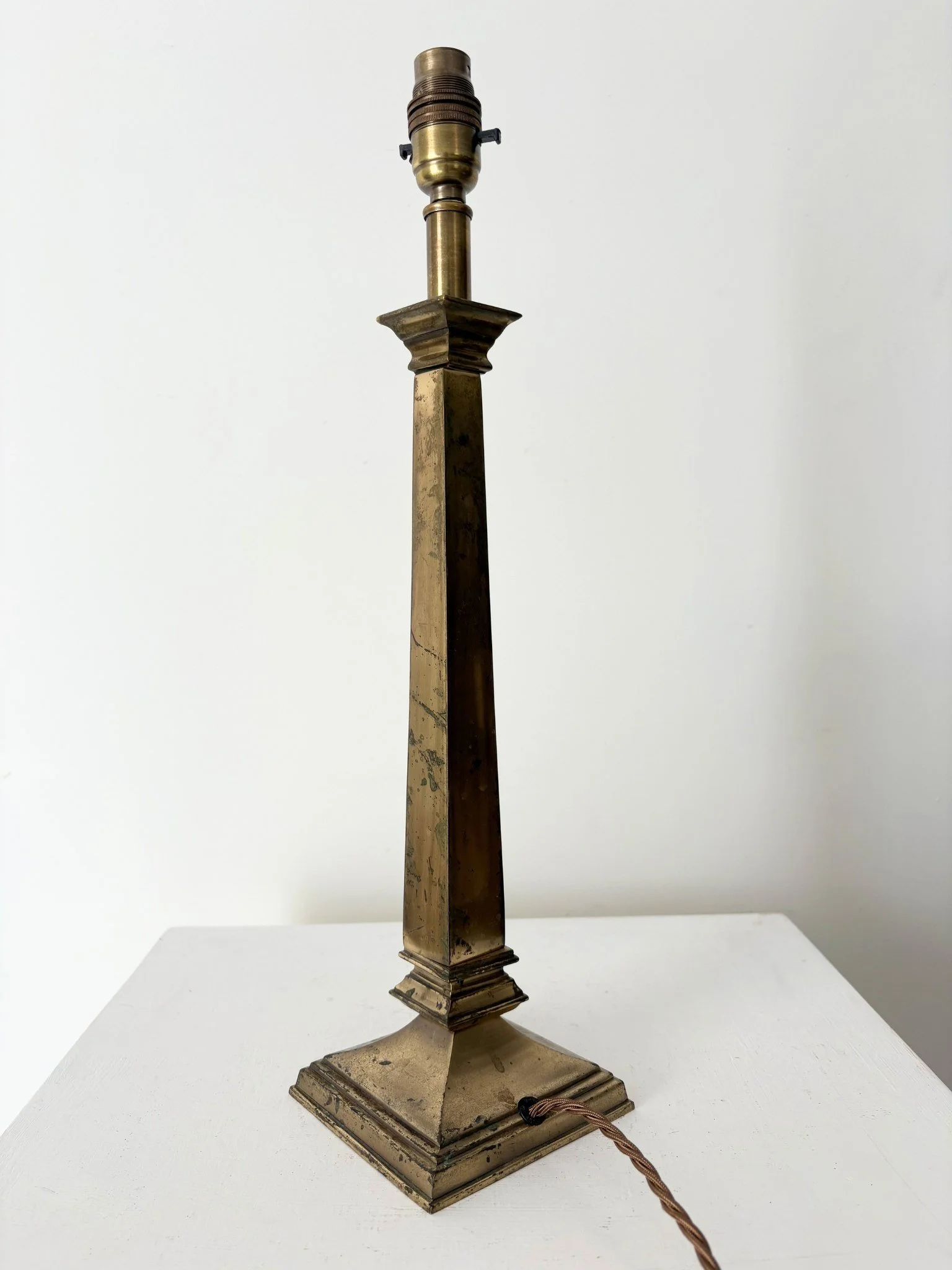 Neo Classical Patinated Brass Column Table Lamp - Bureau Bruton