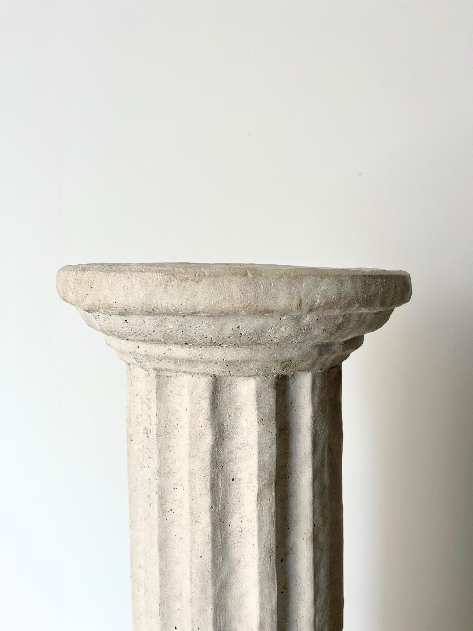 Fluted Column Pedestal Plinth - Bureau Bruton