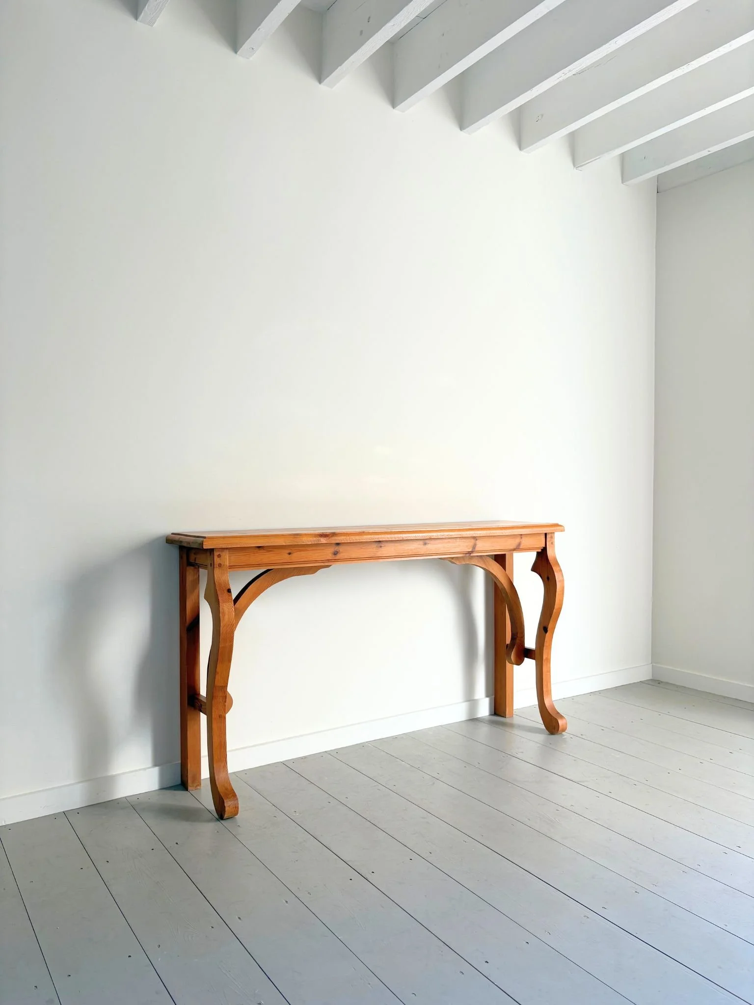 Pine Console (1).jpg