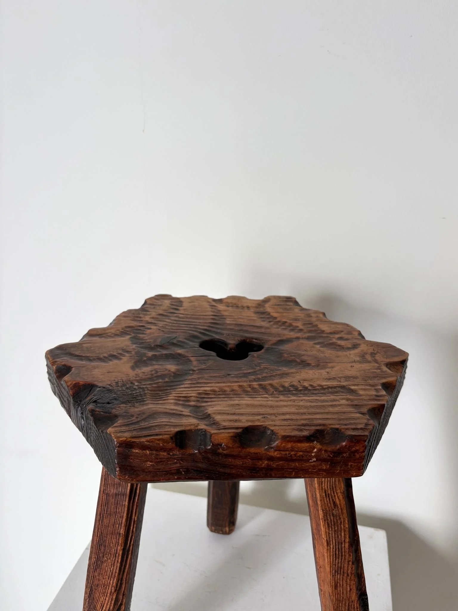 Gouged Colonial Stool (2).jpg