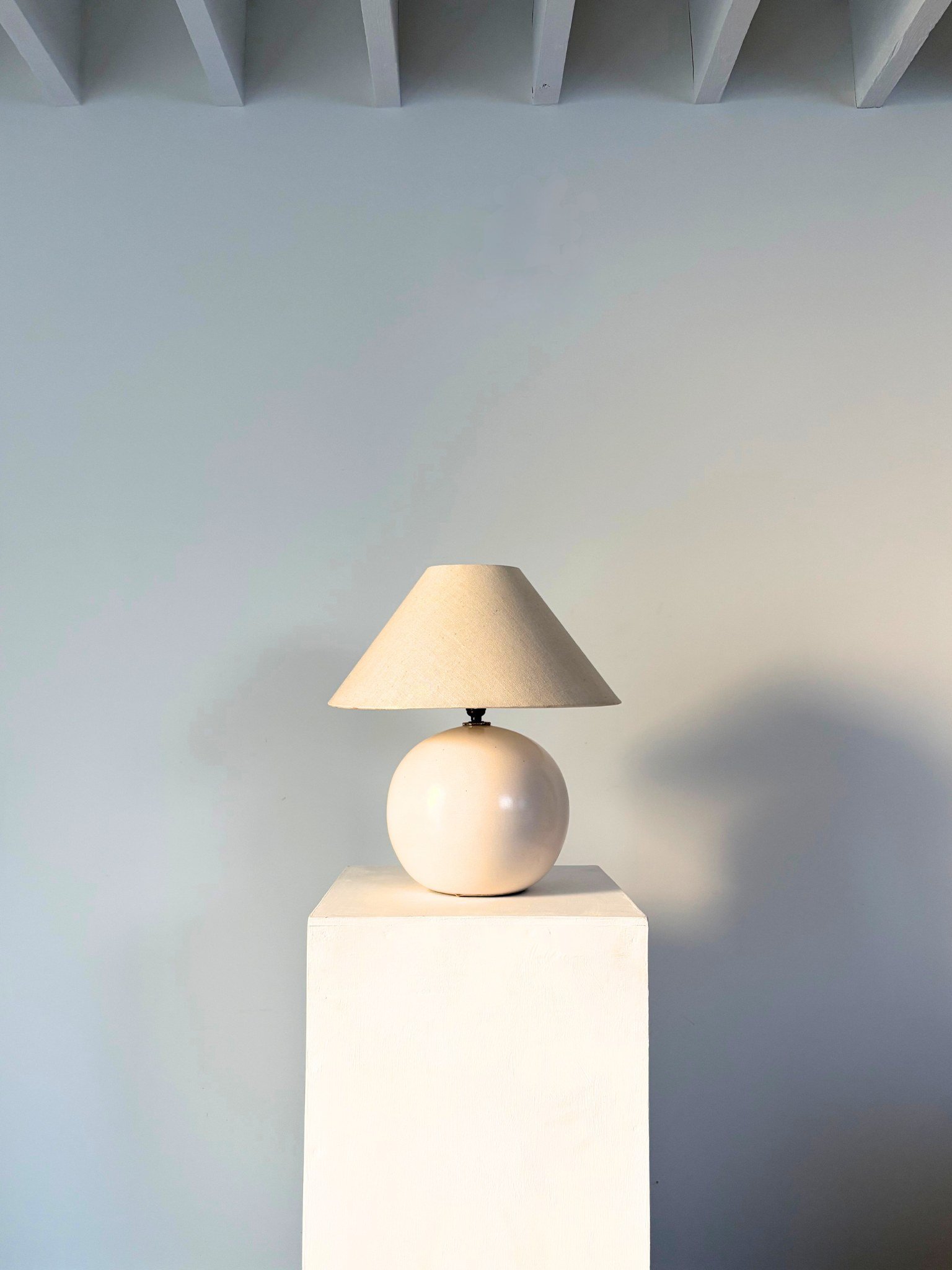 Mid Century Ceramic Orb Table Lamp - Bureau Bruton