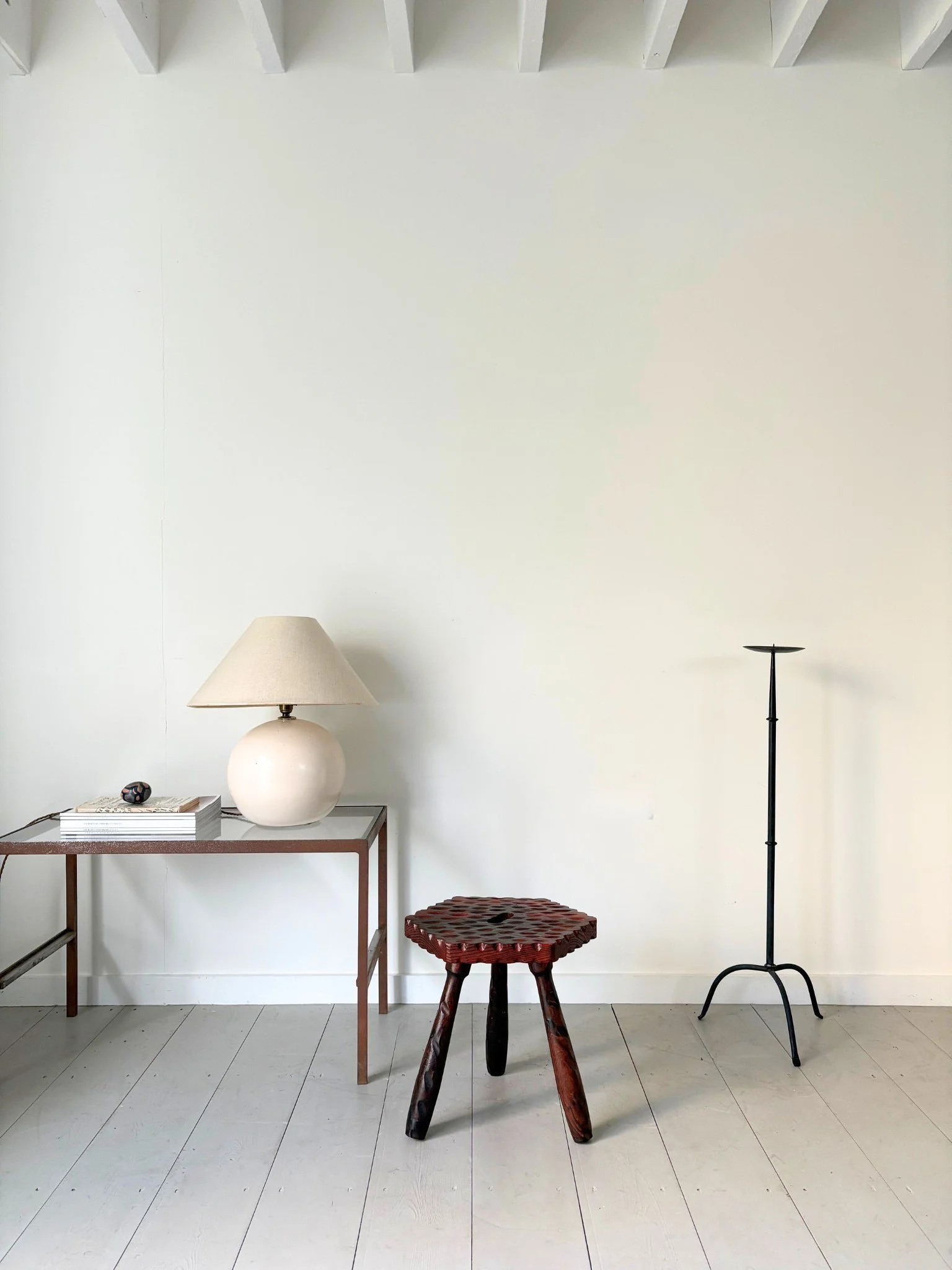 Solid wood hand carved side table stool - Bureau Bruton