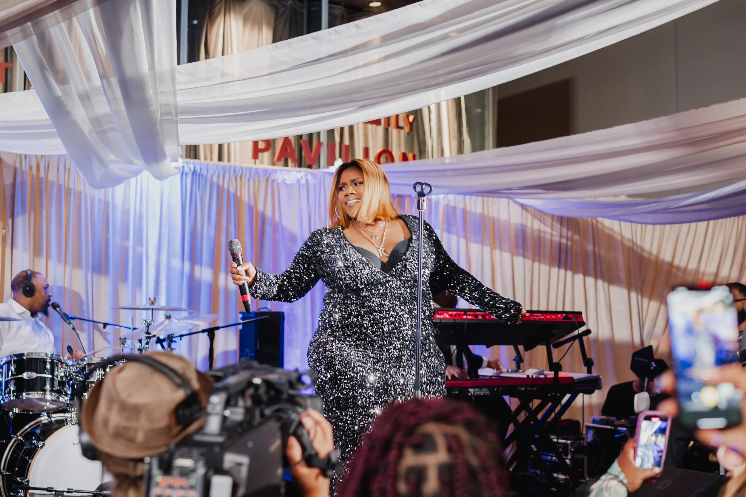 GILEAD NAAM 23-90.jpg