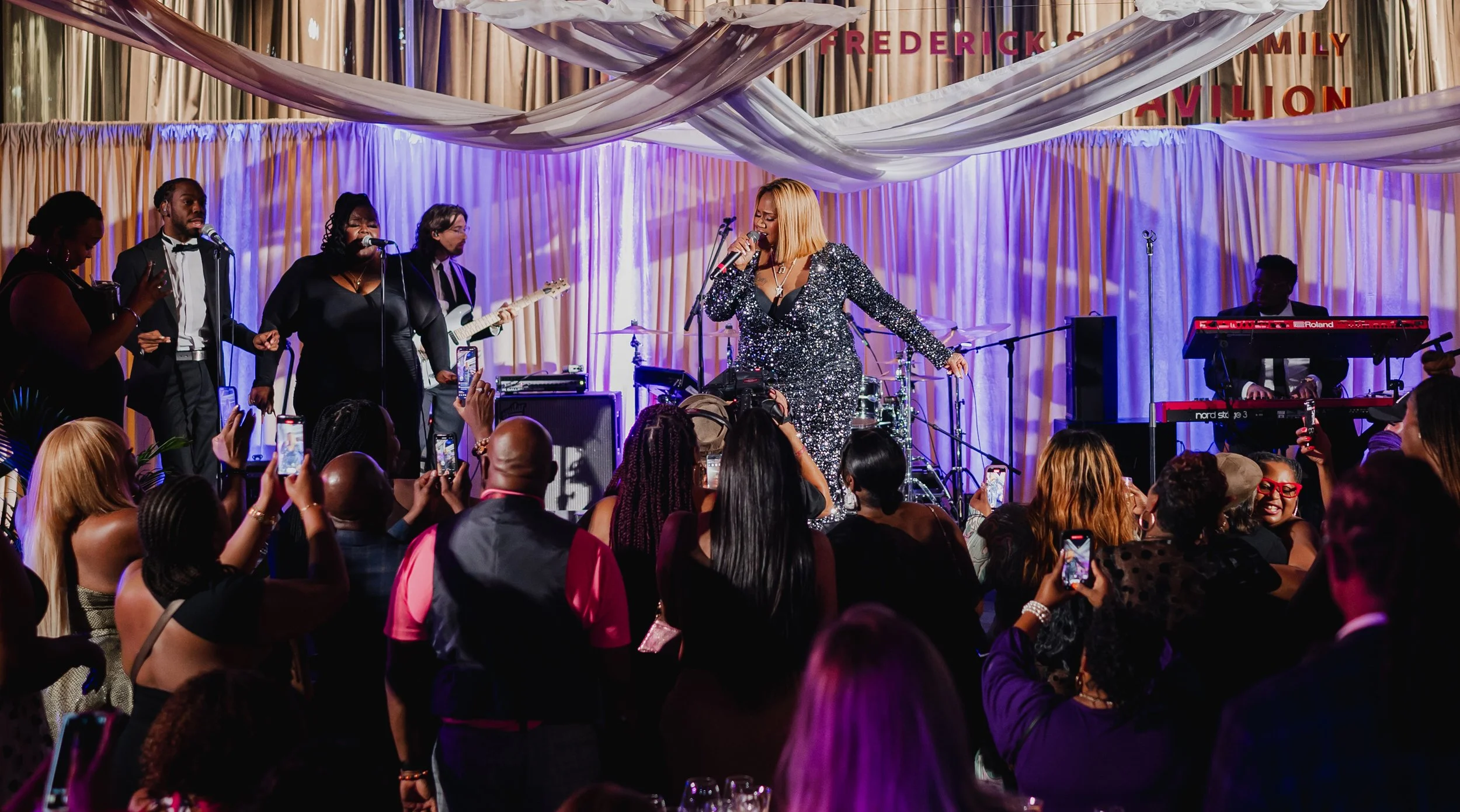 GILEAD NAAM 23-97.jpg