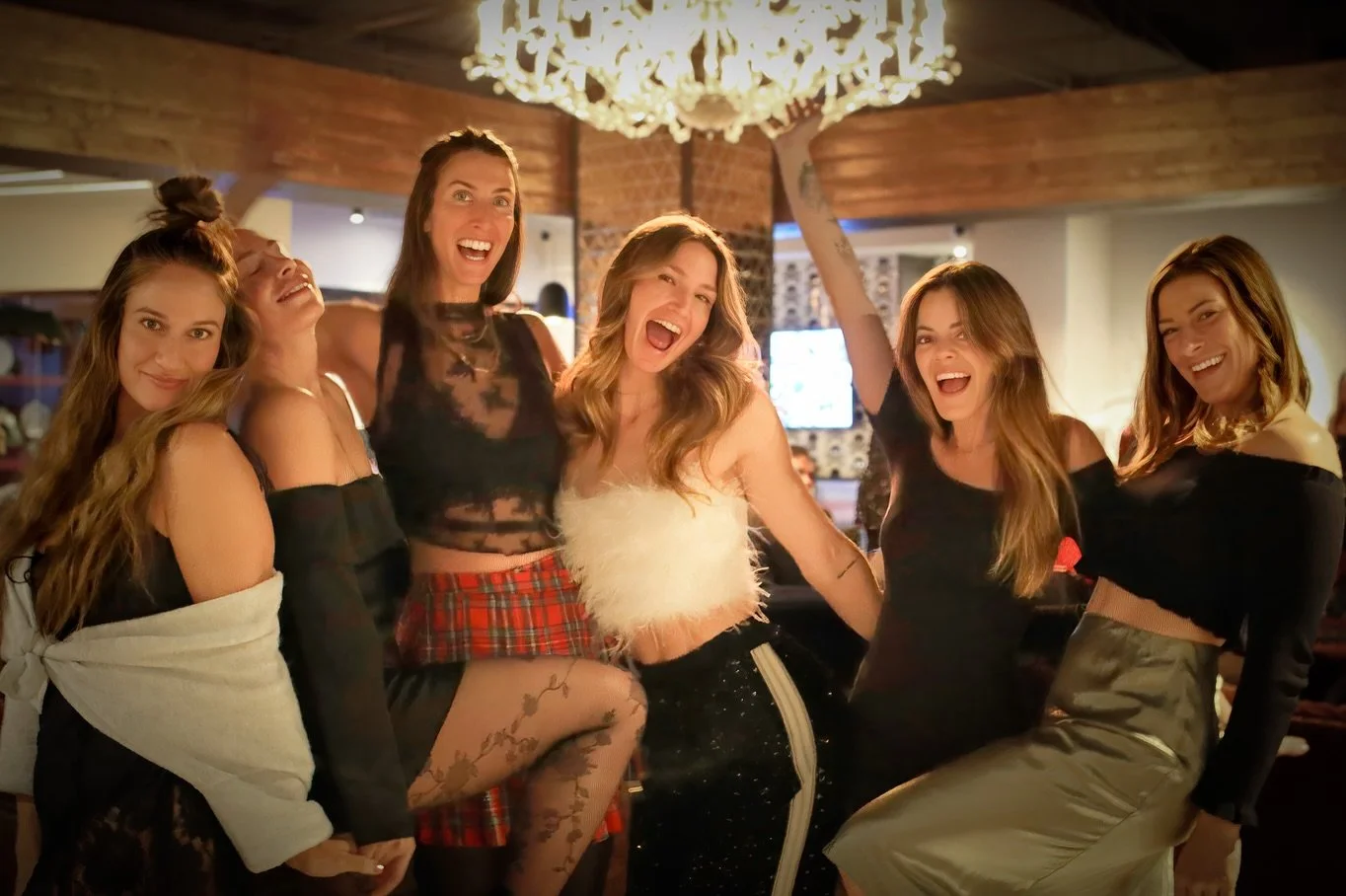 &lsquo;tis the damn season ✨🥂