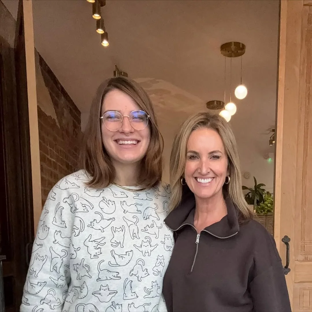 Motivation Monday: Big love + big congrats to @theangelrainbow, St. Louis’ newest Reiki Master! Attuned by @sarahsegerco at Chakra, this moment embodies our mission: empower, uplift and expand the light within our community. 🙏🏼🤍✨ We are so p