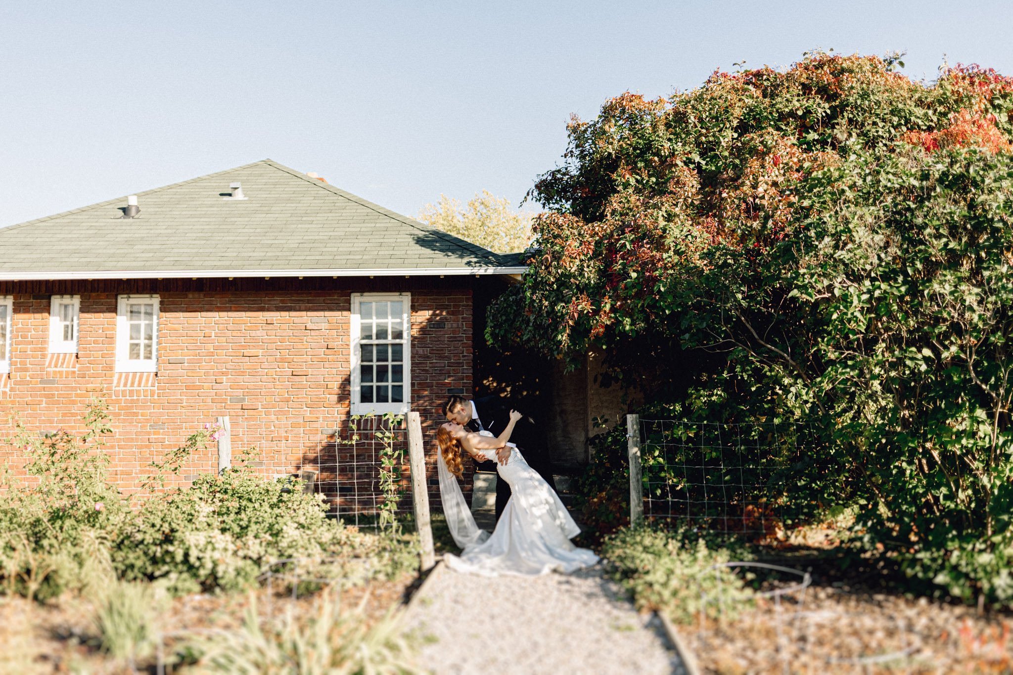 fort-edmonton-park-wedding-kelsey-kale-0013.jpg