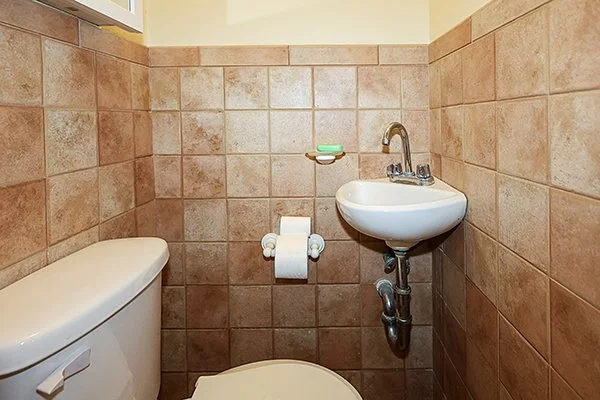 63-64 78th St, Middle Village 18.JPG