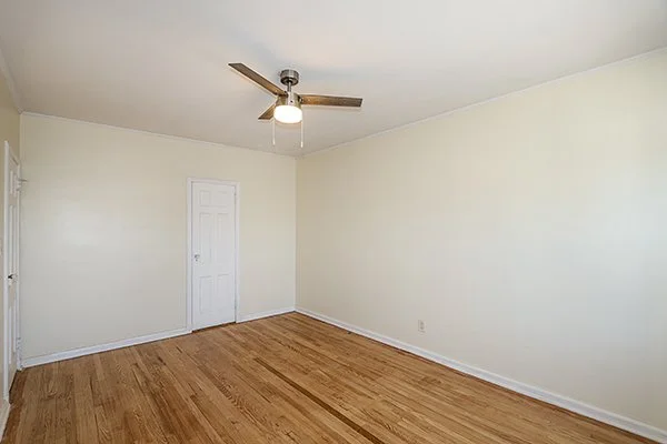 63-64 78th St, Middle Village 23.JPG