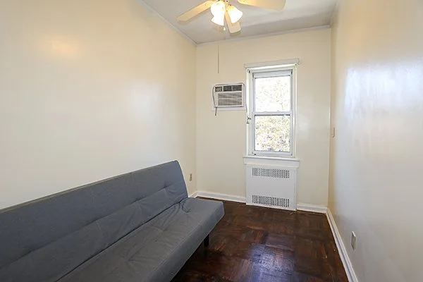 63-64 78th St, Middle Village 24.JPG