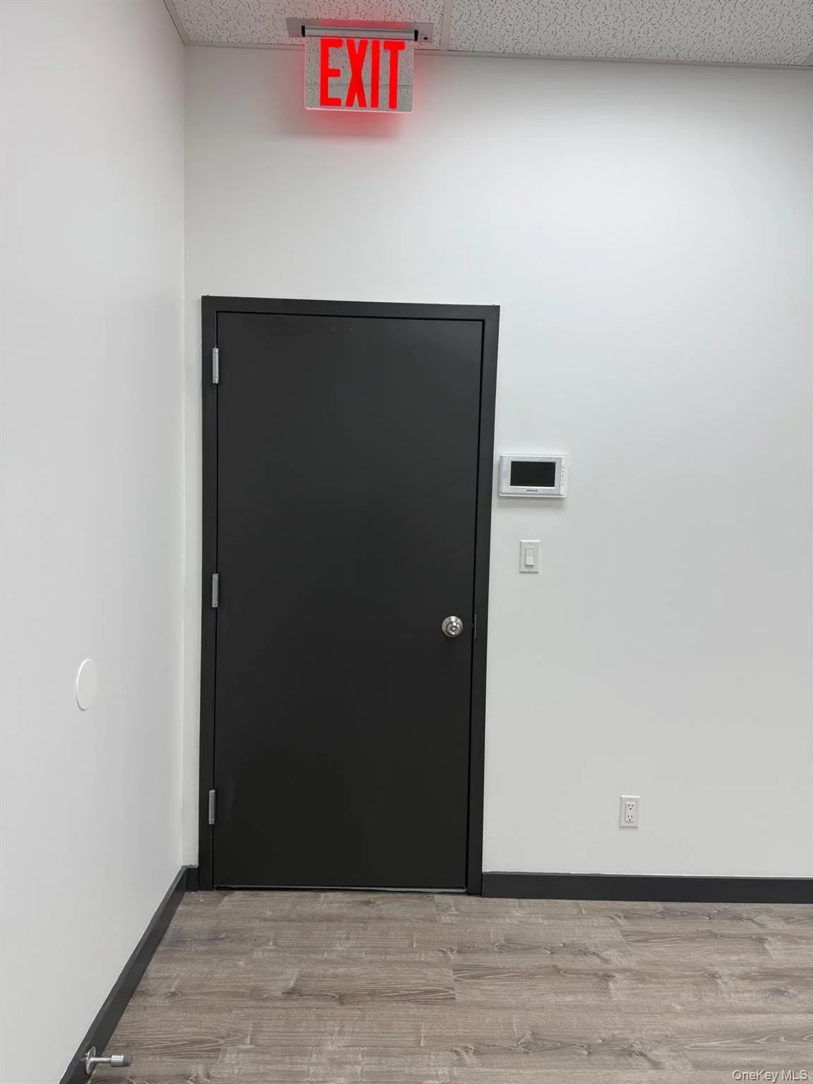 2026-01-22.359 St. Nicholas Ave.,#2F,RW (2).jpeg