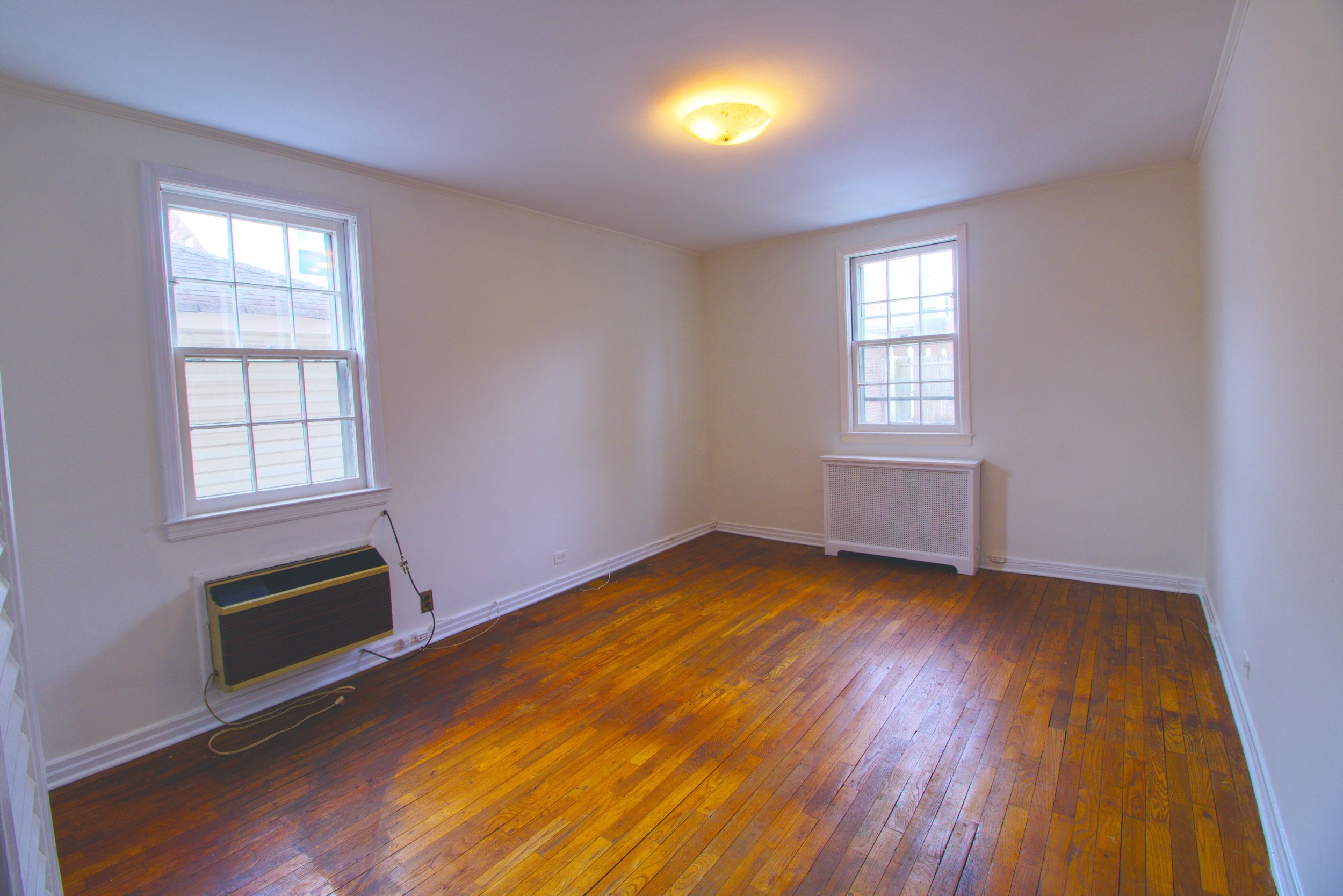 Abbot.2952 172nd St, 2FAM, Flushing (9).jpg