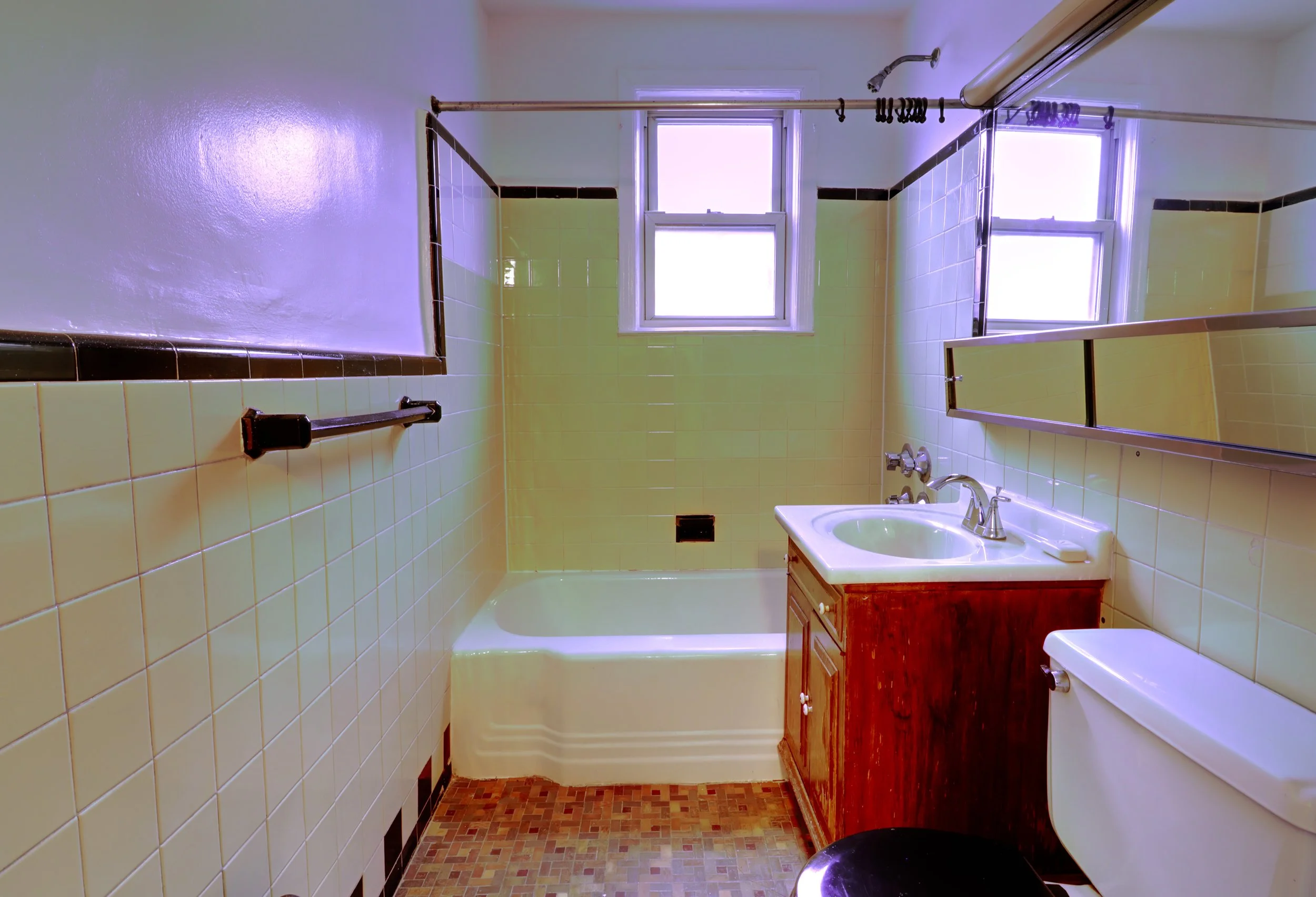 Abbot.2952 172nd St, 2FAM, Flushing (11).jpg