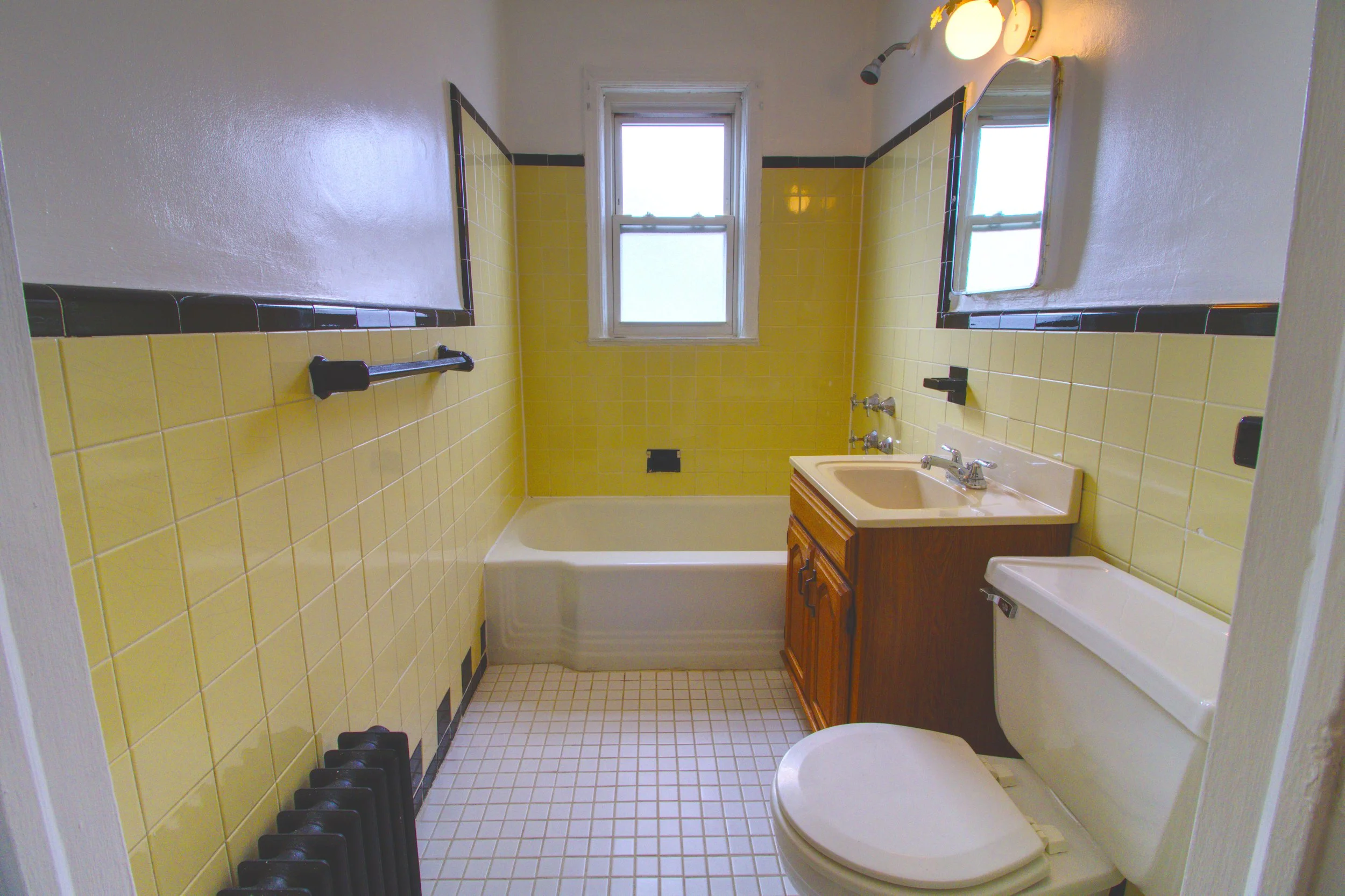 Abbot.2952 172nd St, 2FAM, Flushing (19).jpg