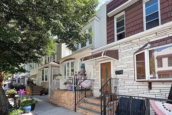 73-33 71st Pl, Glendale 2.JPG