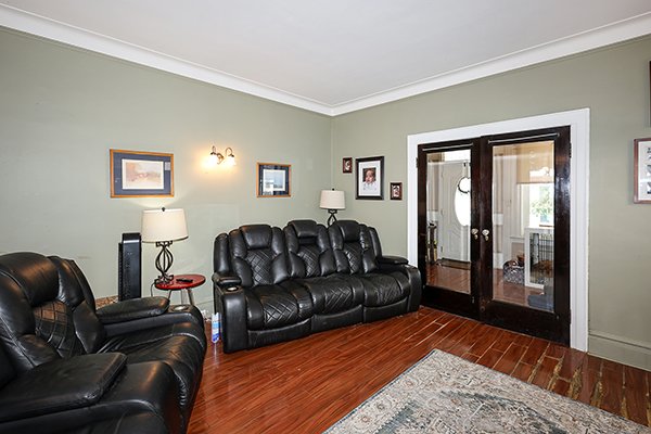 73-33 71st Pl, Glendale 6.JPG