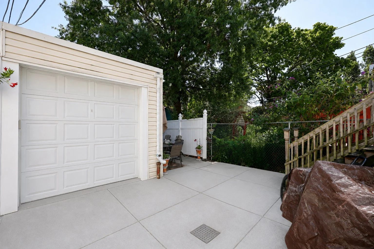 73-33 71st Pl, Glendale 34.jpg