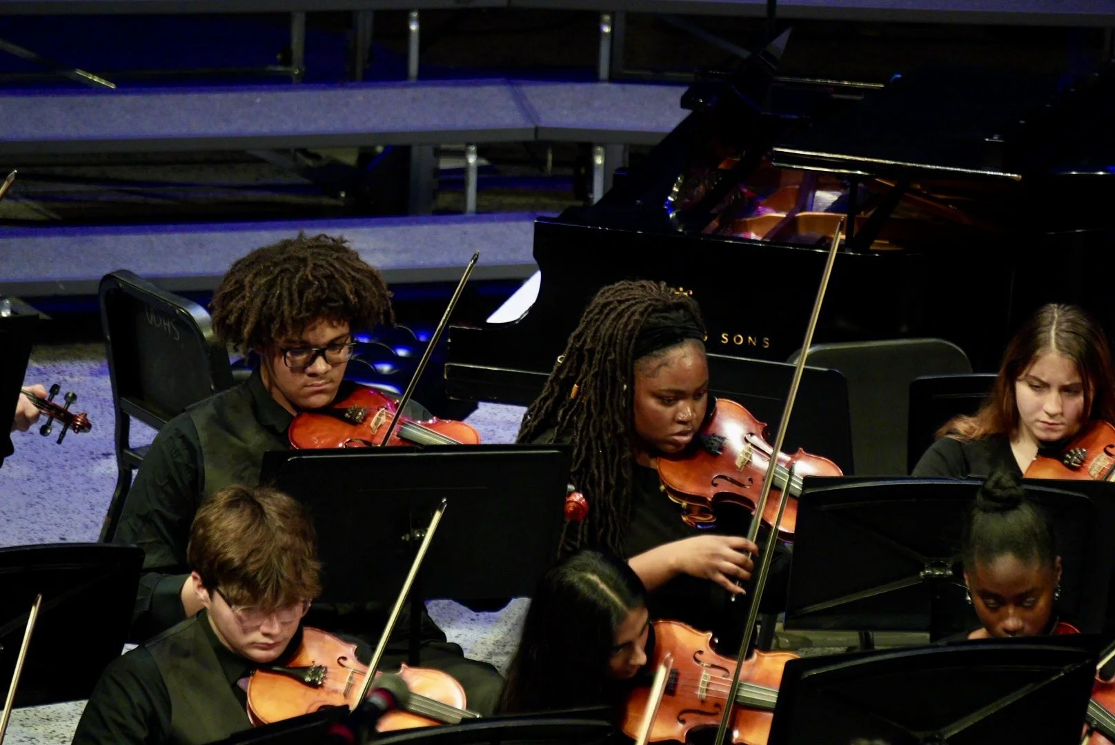UDHS-WINTER-CONCERT-12-10-2557.JPG
