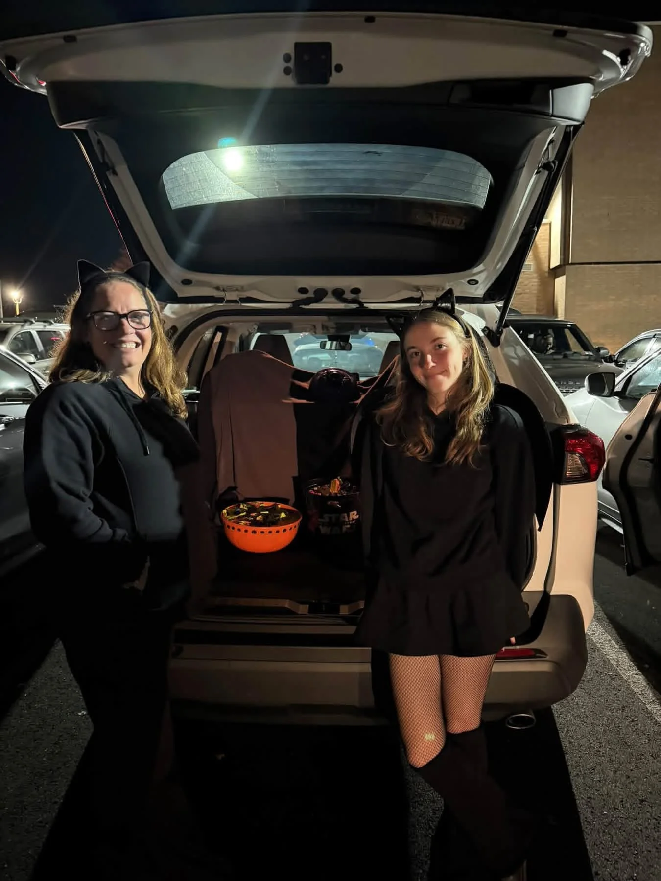 10-29-26-TRUNK-OR-TREAT23.JPG