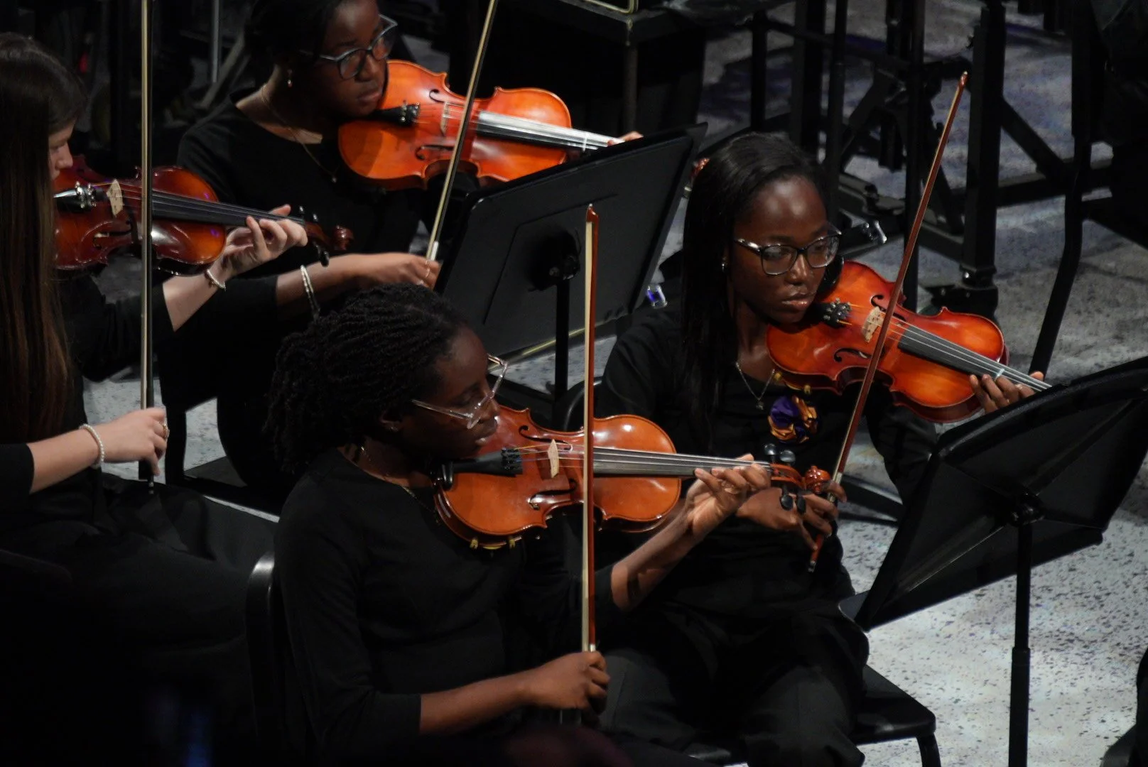 UDHS-WINTER-CONCERT-12-10-2553.JPG