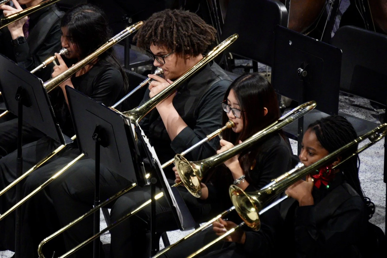 UDHS-WINTER-CONCERT-12-10-2521.JPG