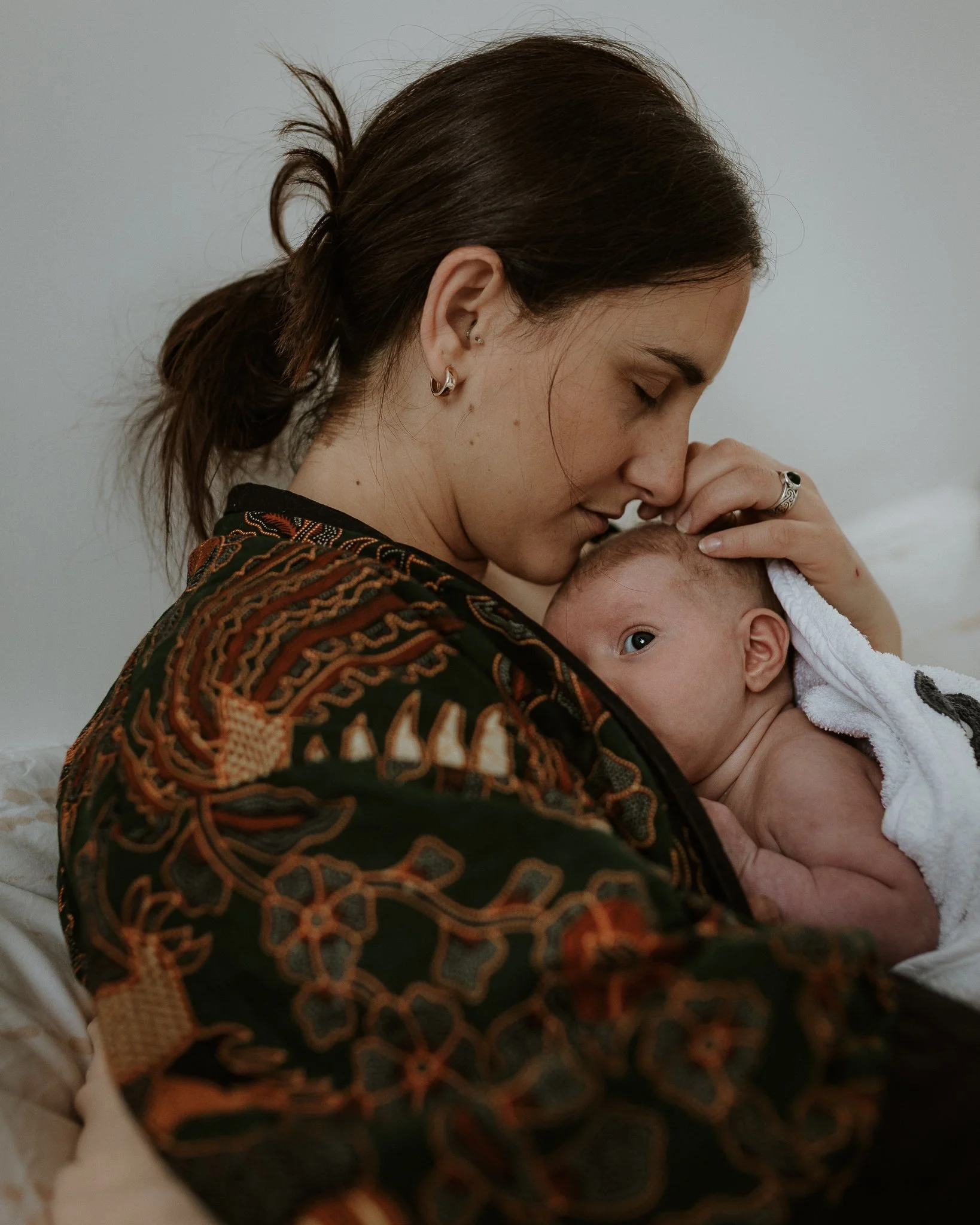 What to Expect at a Motherhood Photo Session with Me