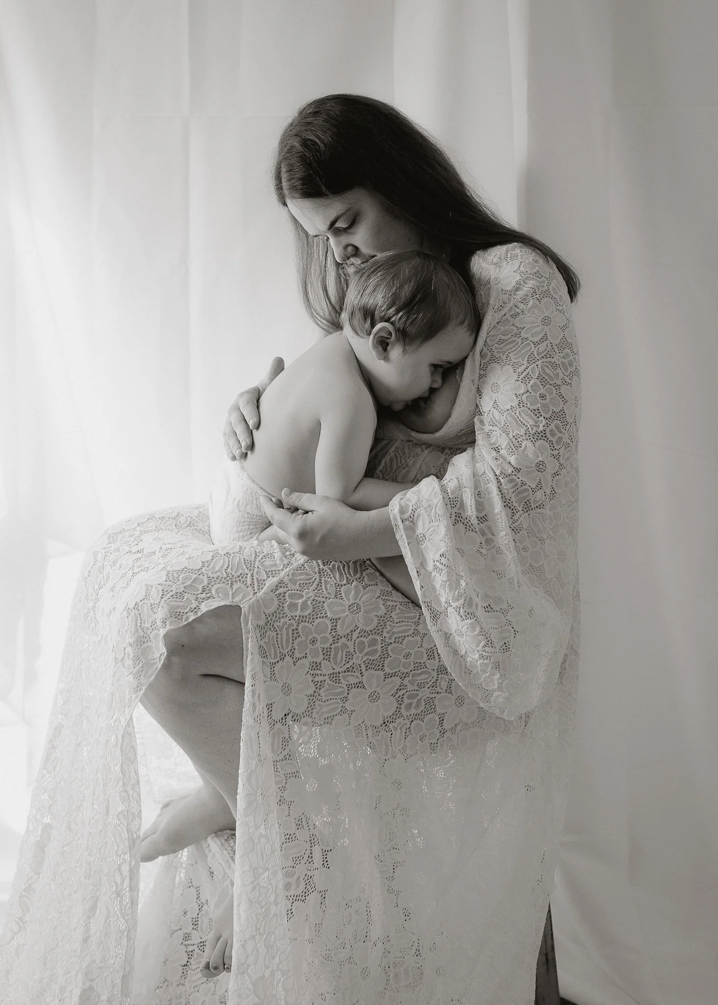 Morganna Monk Photography-StudioMotherhood-Lisa&Caia-28.jpg